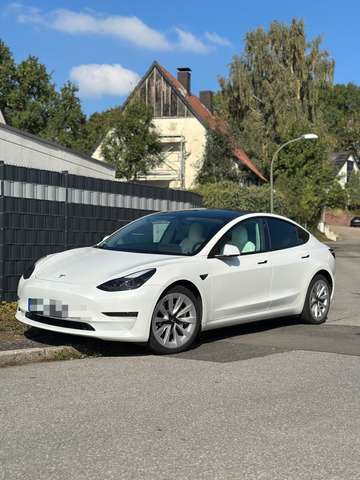 Tesla Model 3 Langstreckenbatt. Allradantrieb Dual Motor