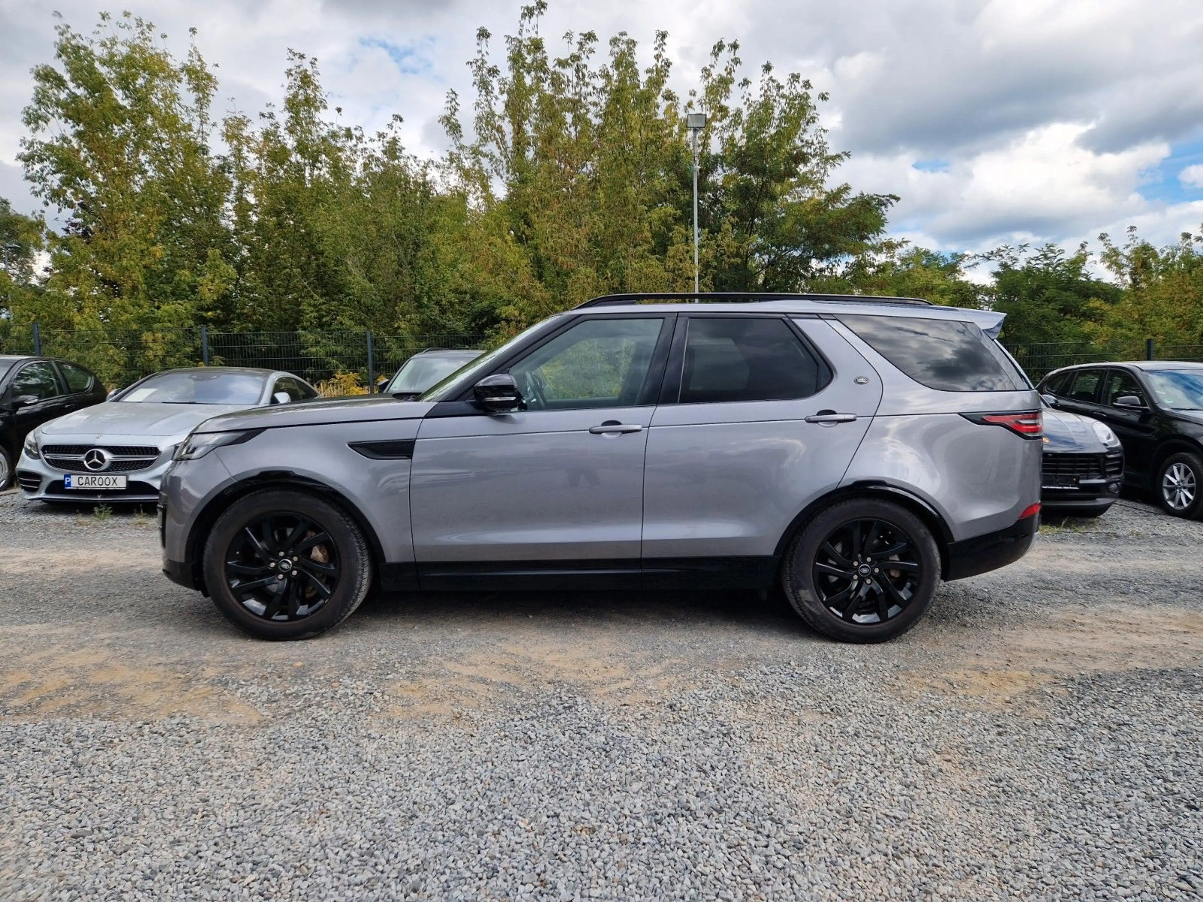 Land Rover Discovery 5 Landmark SDV6 PANO AHK 7SITZER — photo 3