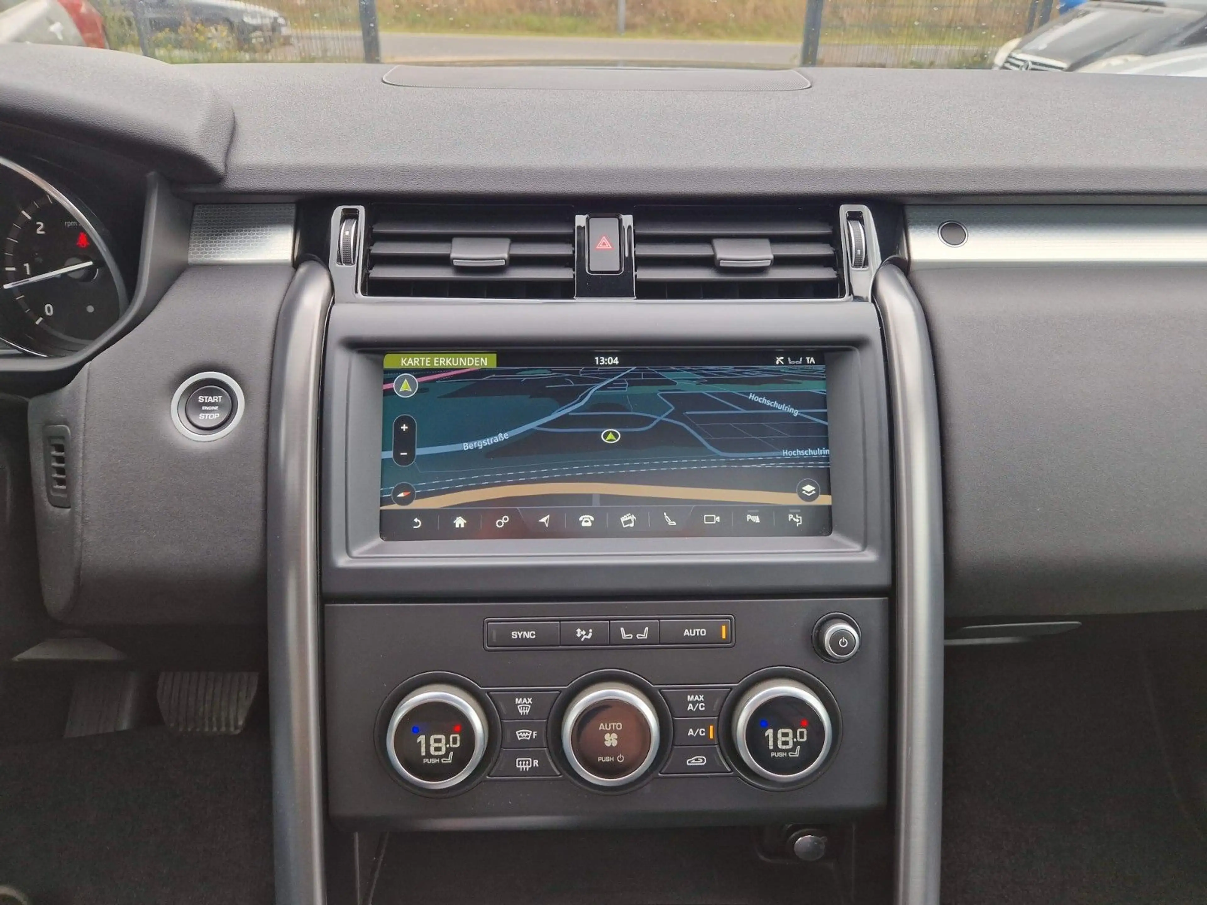 Land Rover Discovery 5 Landmark SDV6 PANO AHK 7SITZER — photo 14