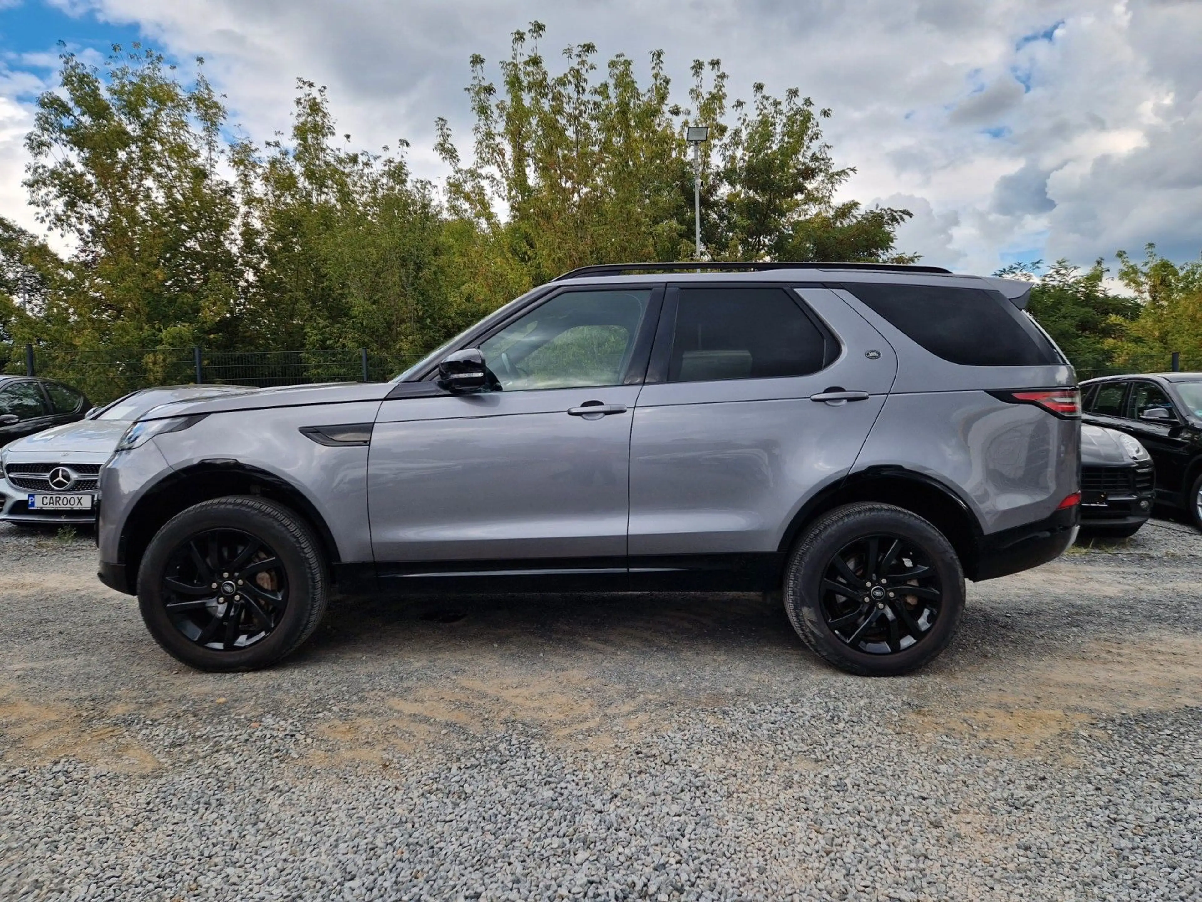 Land Rover Discovery 5 Landmark SDV6 PANO AHK 7SITZER — photo 4
