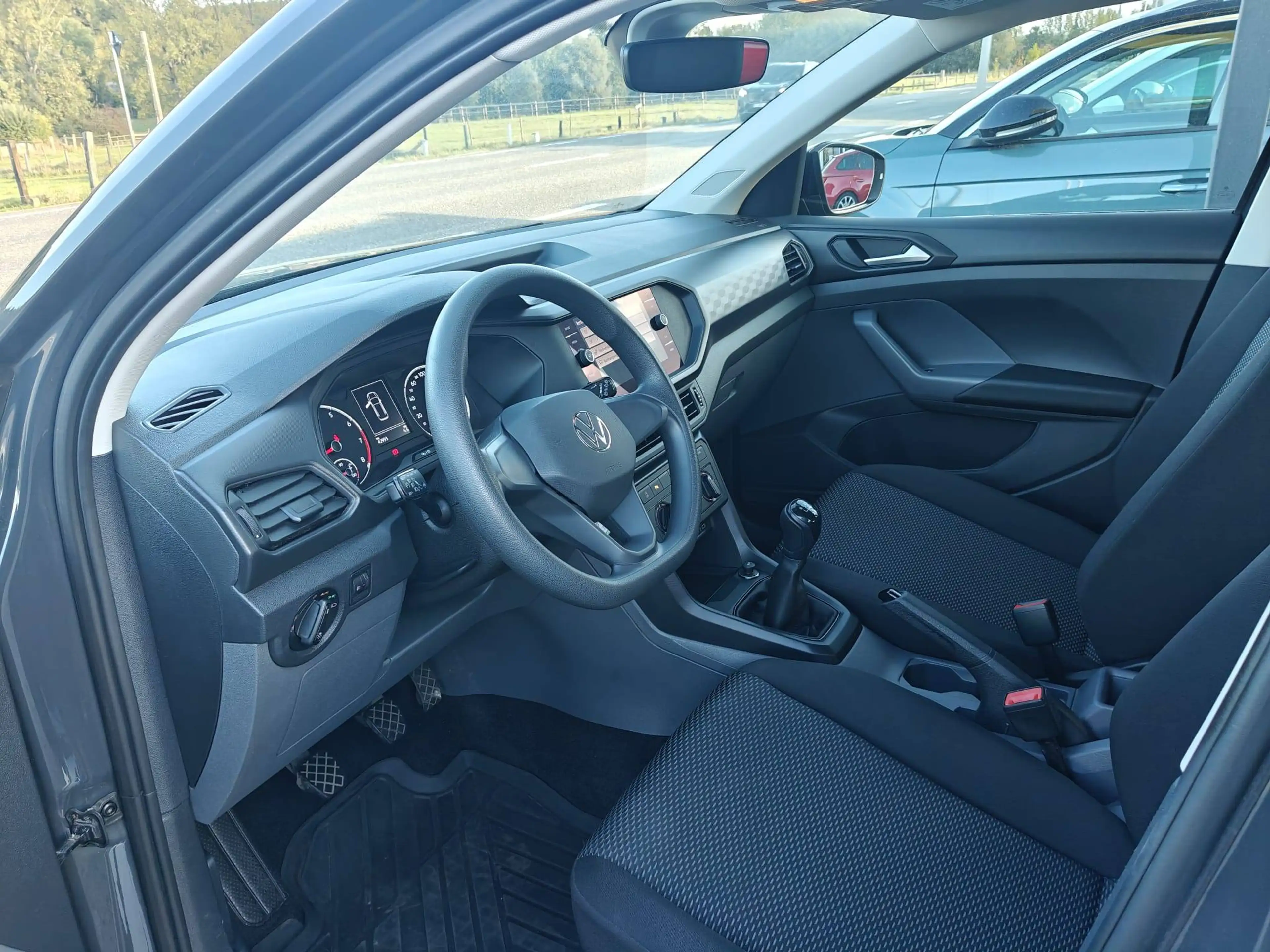 Volkswagen T-Cross T-Cross 1.0 TSI Active OPF — photo 9