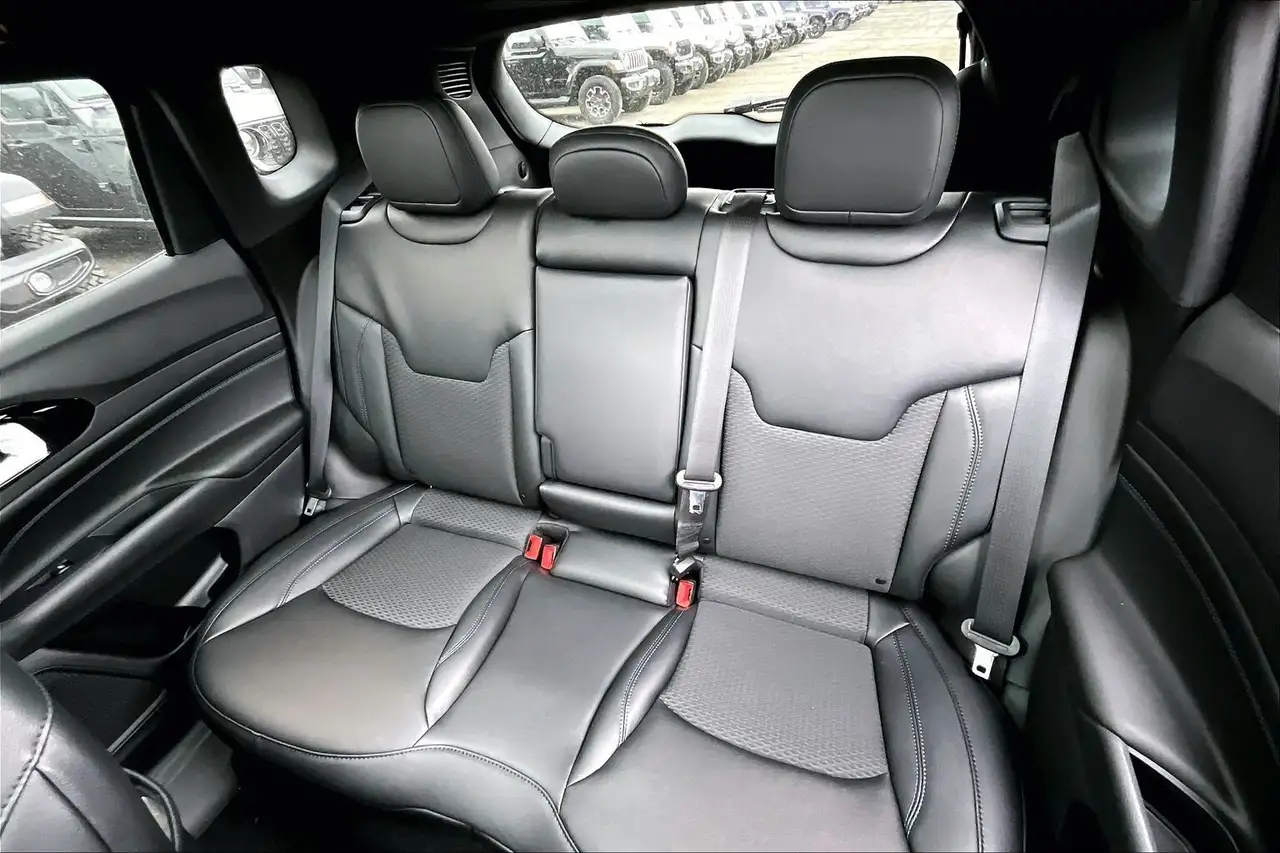 Jeep Compass снимка Jeep Compass