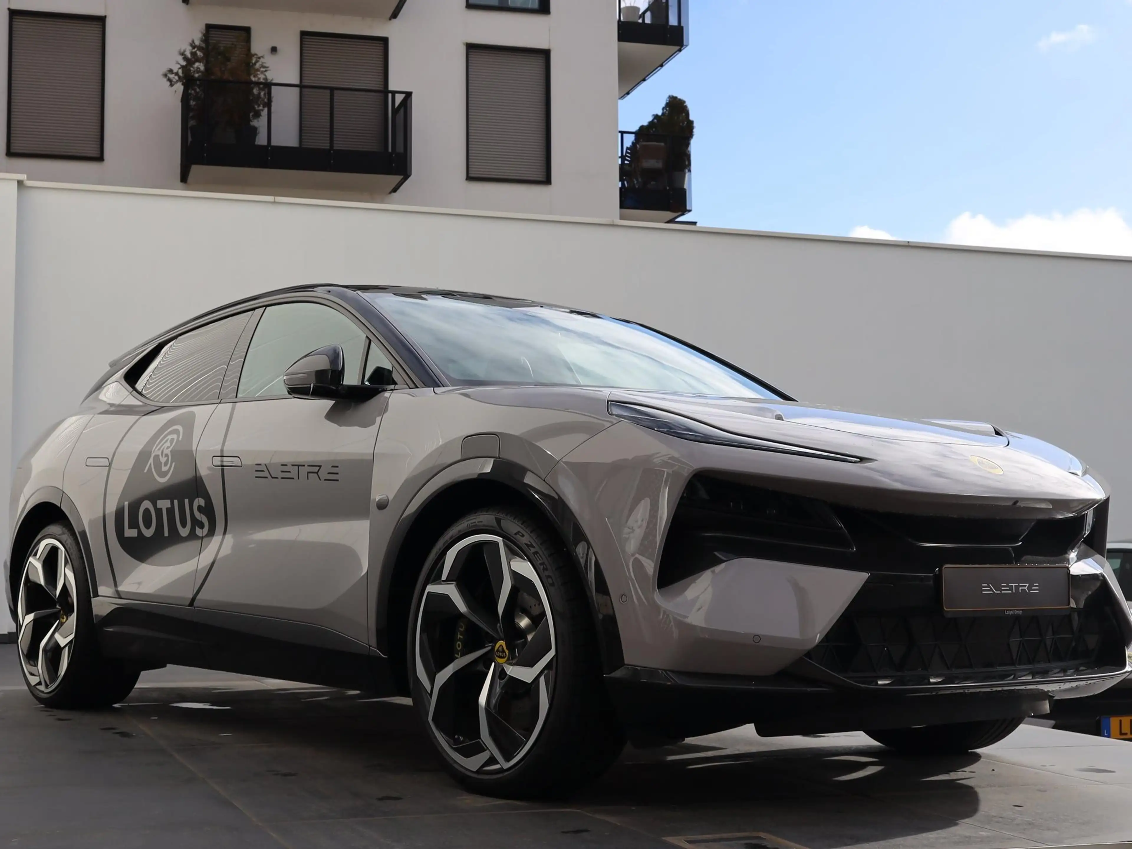 Lotus Eletre R MY24 — photo 6
