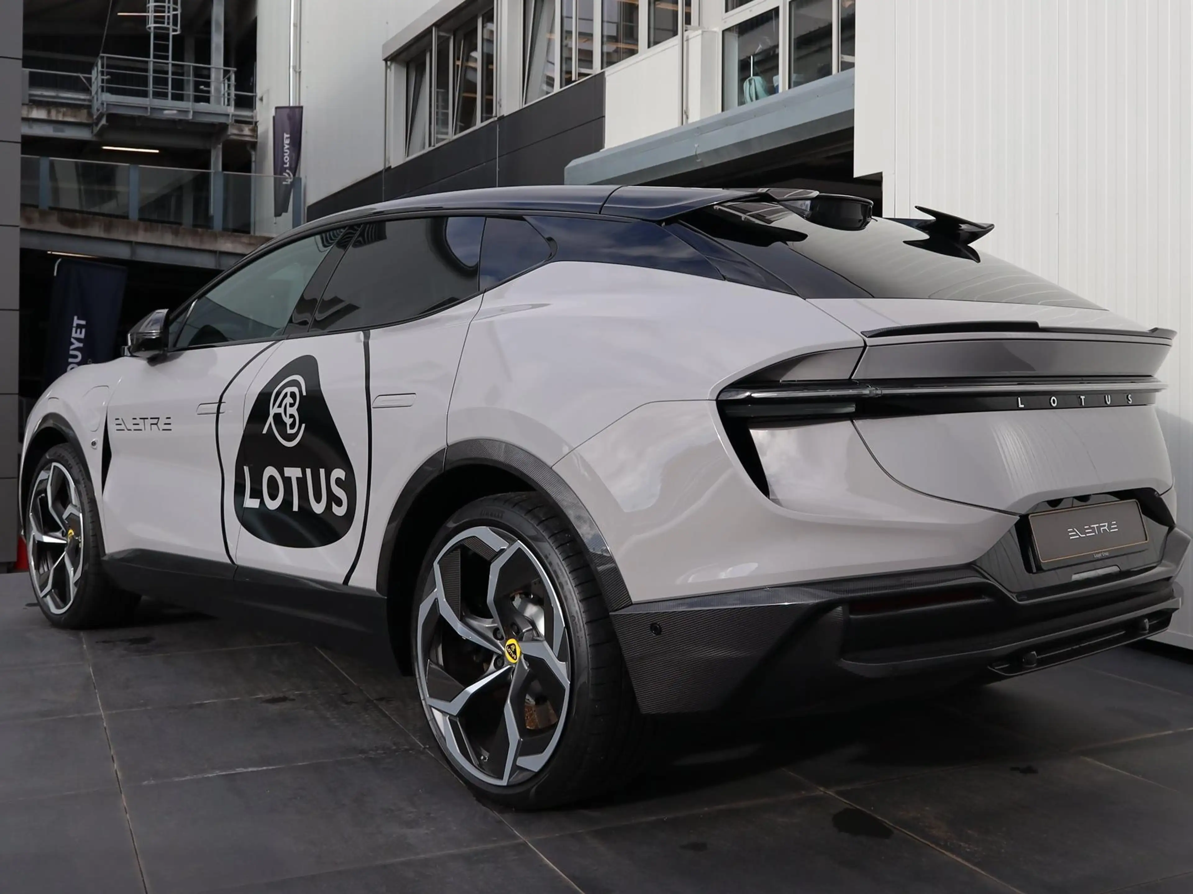 Lotus Eletre R MY24 — photo 3