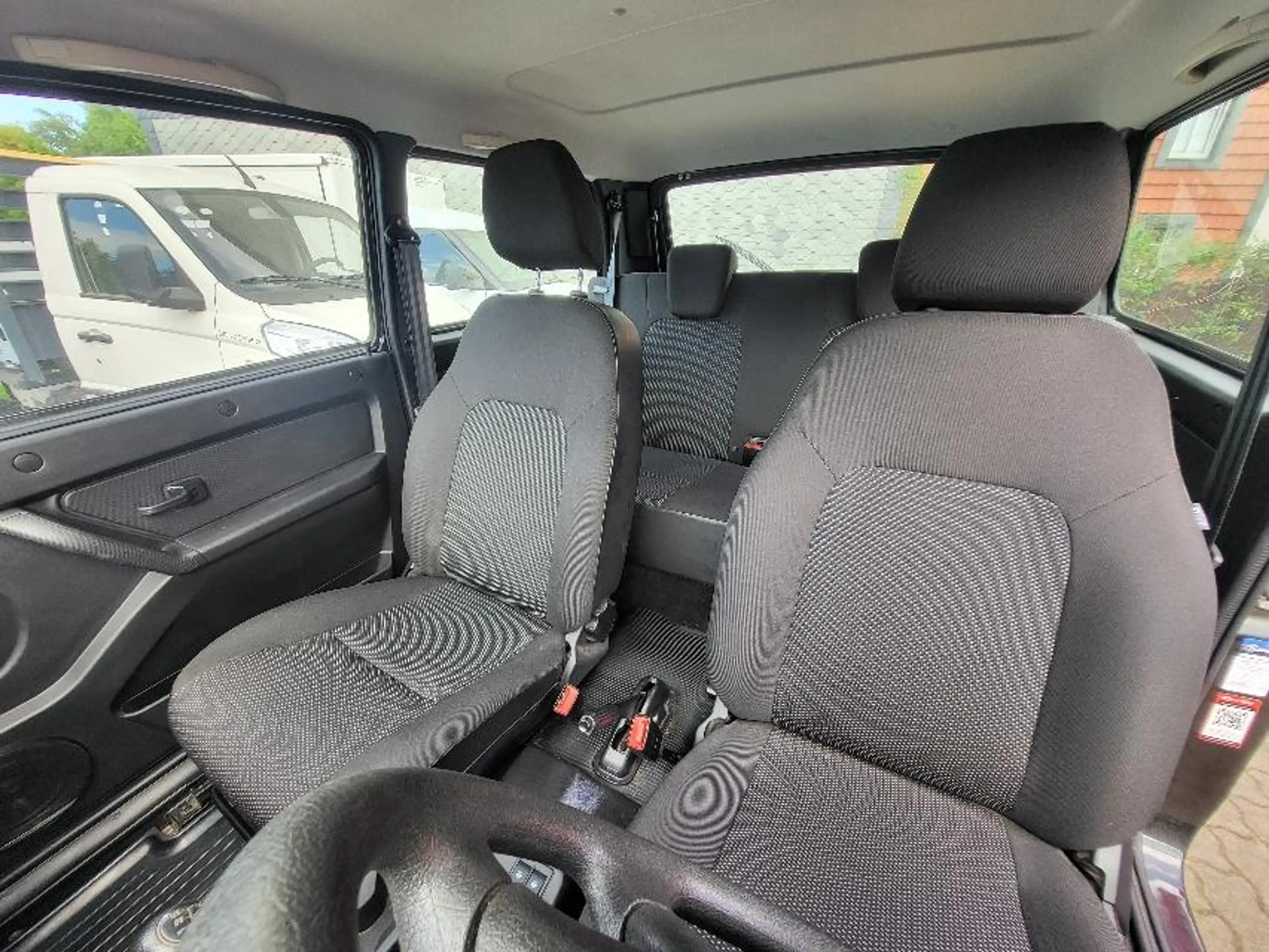 Lada Niva 1.7i 4x4 BRONTO+CAMOUFLAGE+AHK+AT-REIFEN — photo 12