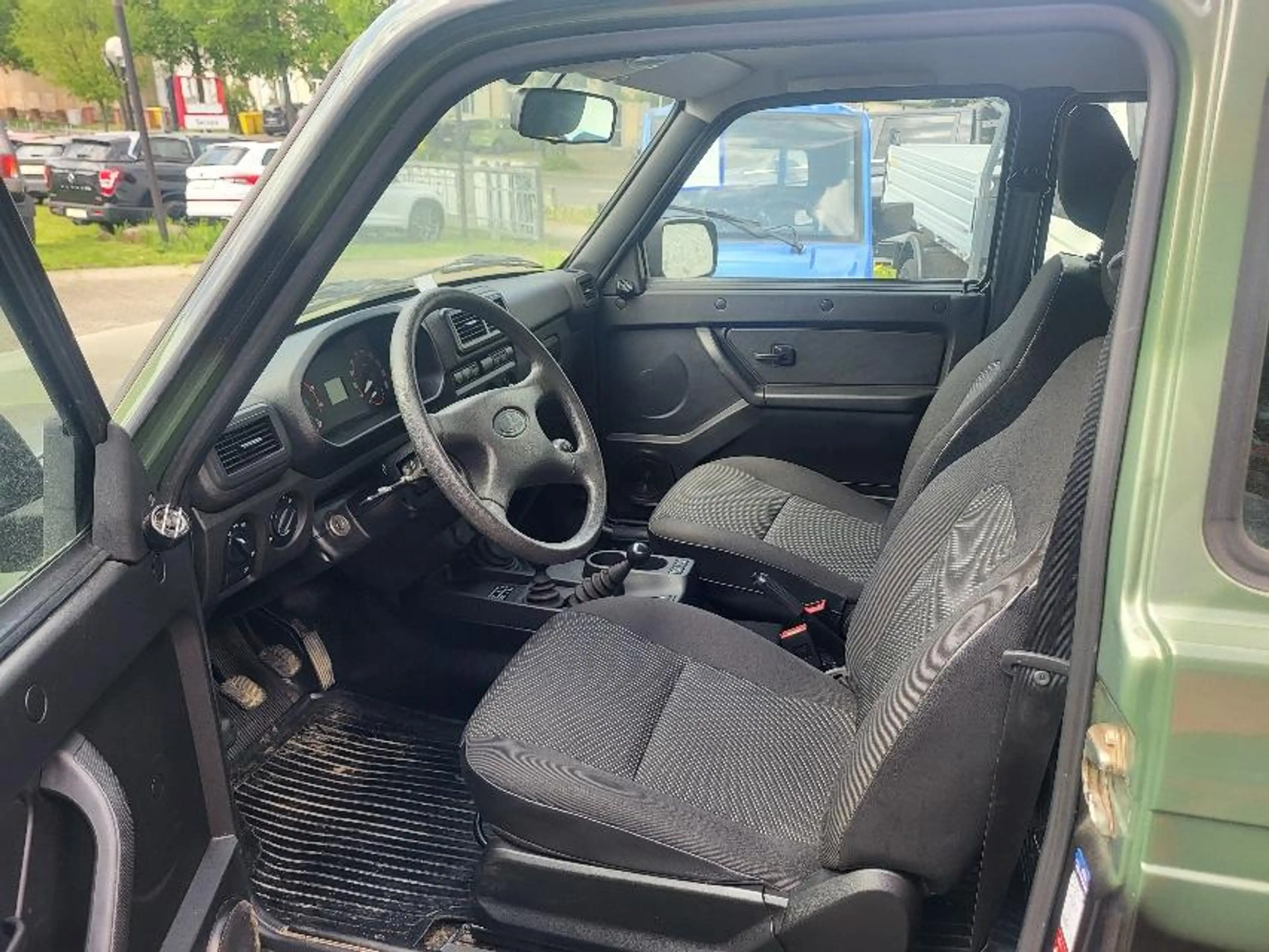Lada Niva 1.7i 4x4 BRONTO+CAMOUFLAGE+AHK+AT-REIFEN — photo 10