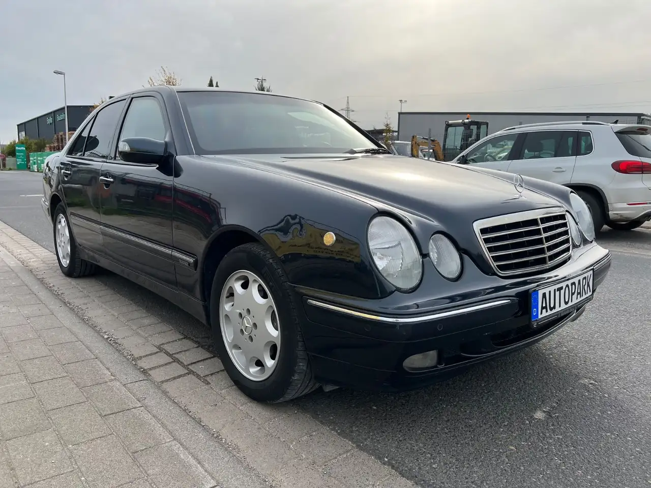 Mercedes-Benz E 430 WERKSPANZER/B4+/ARMOURED/ARMORED/GEPANZERT, foto 4