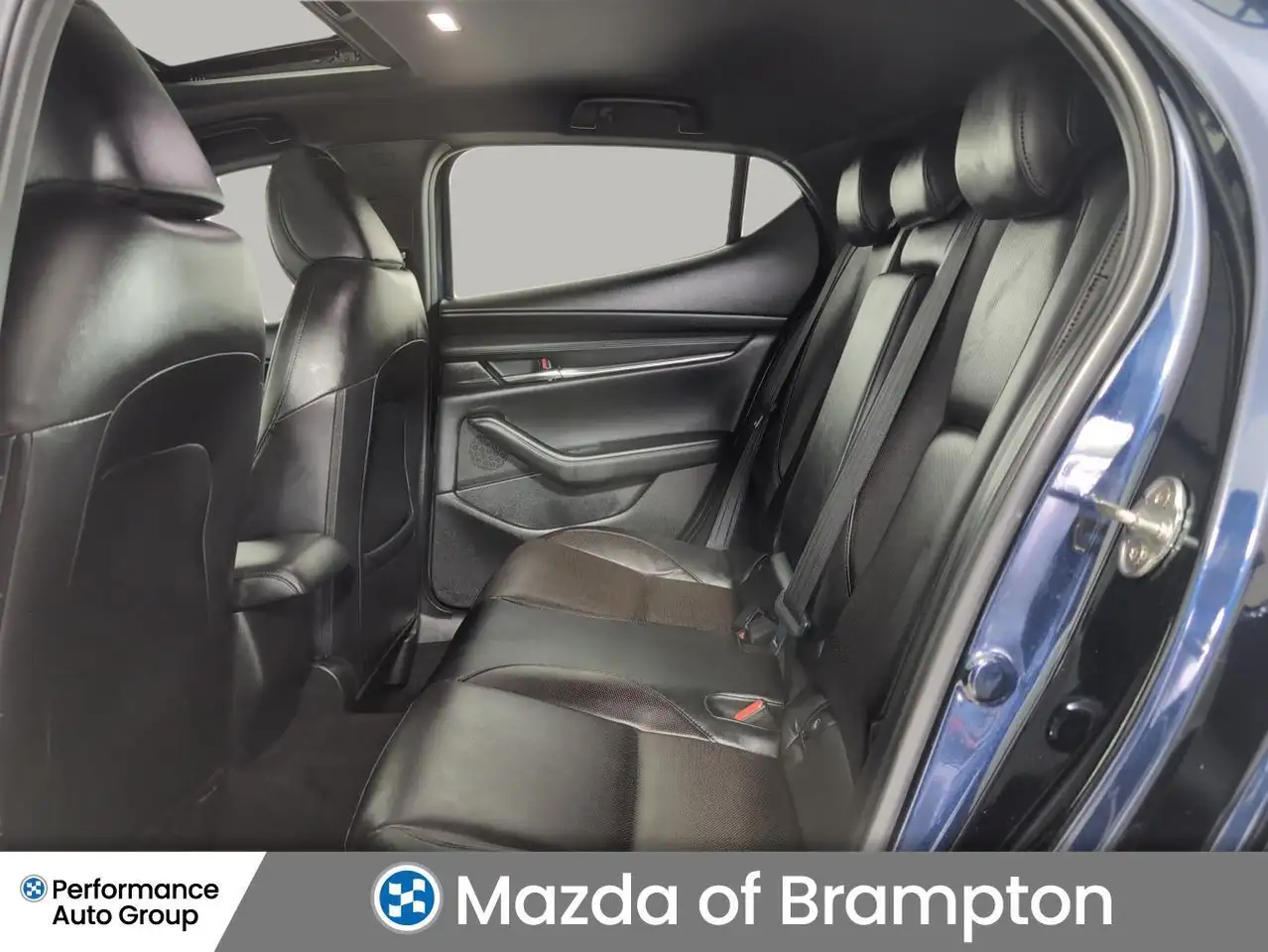Mazda 3 снимка Mazda 3