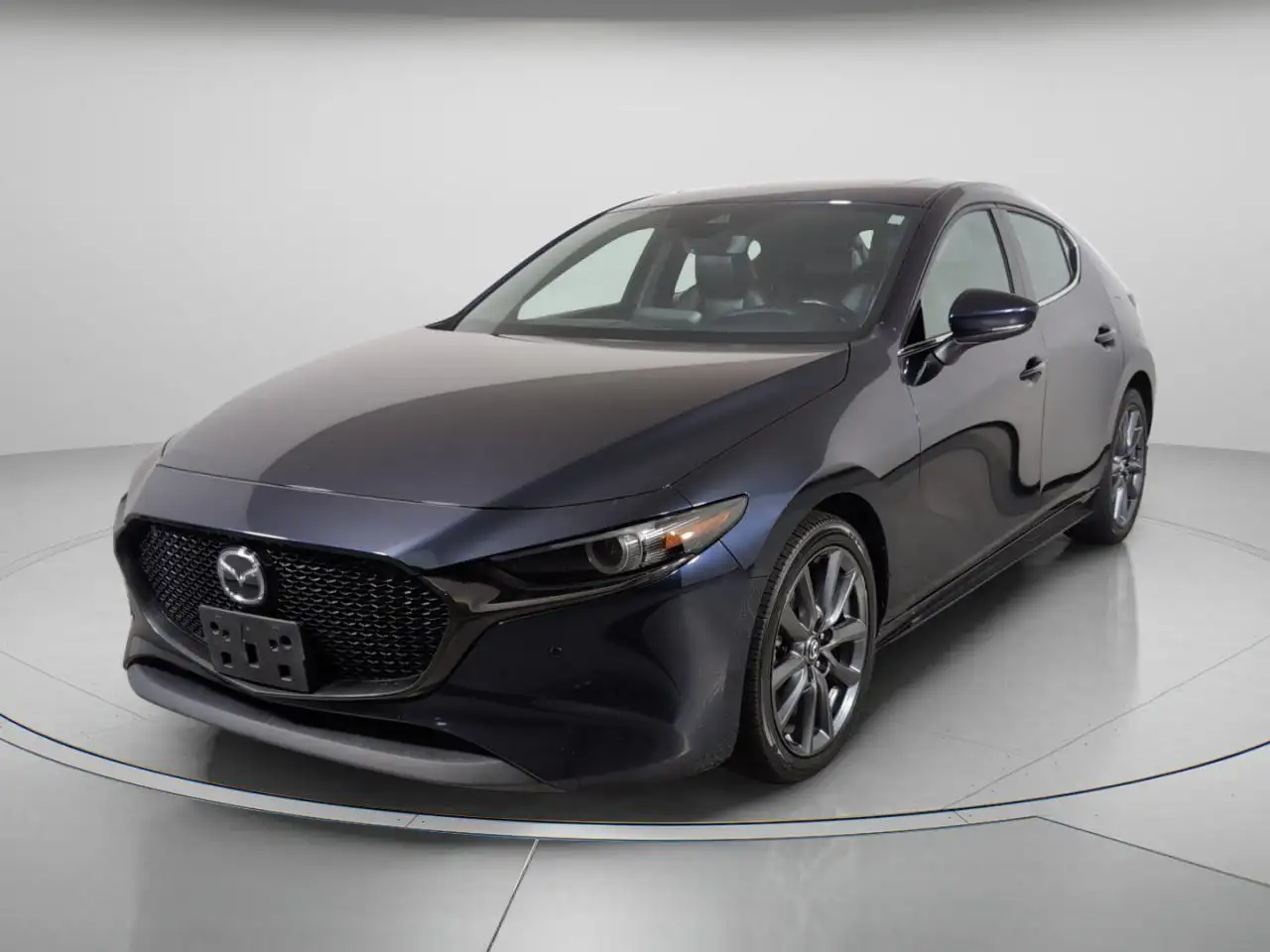Mazda 3 снимка Mazda 3