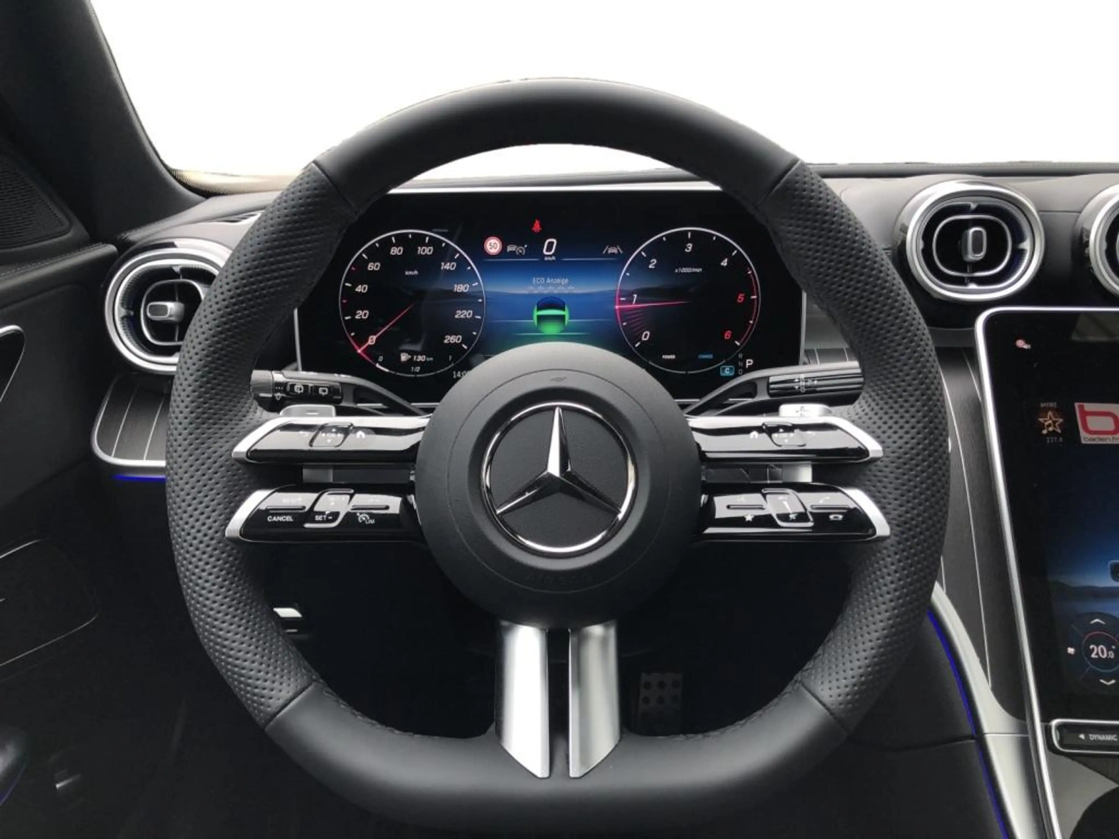 Mercedes-Benz C 220 d T-Modell AMG+ILS+MBUX+AHK+Pano+SHD+Wide — photo 11