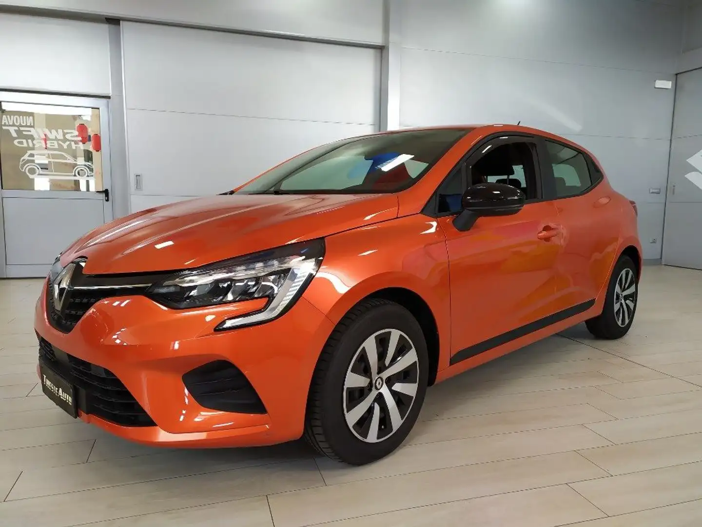 Renault Clio TCe 90 CV 5 porte Equilibre Arancione - 1