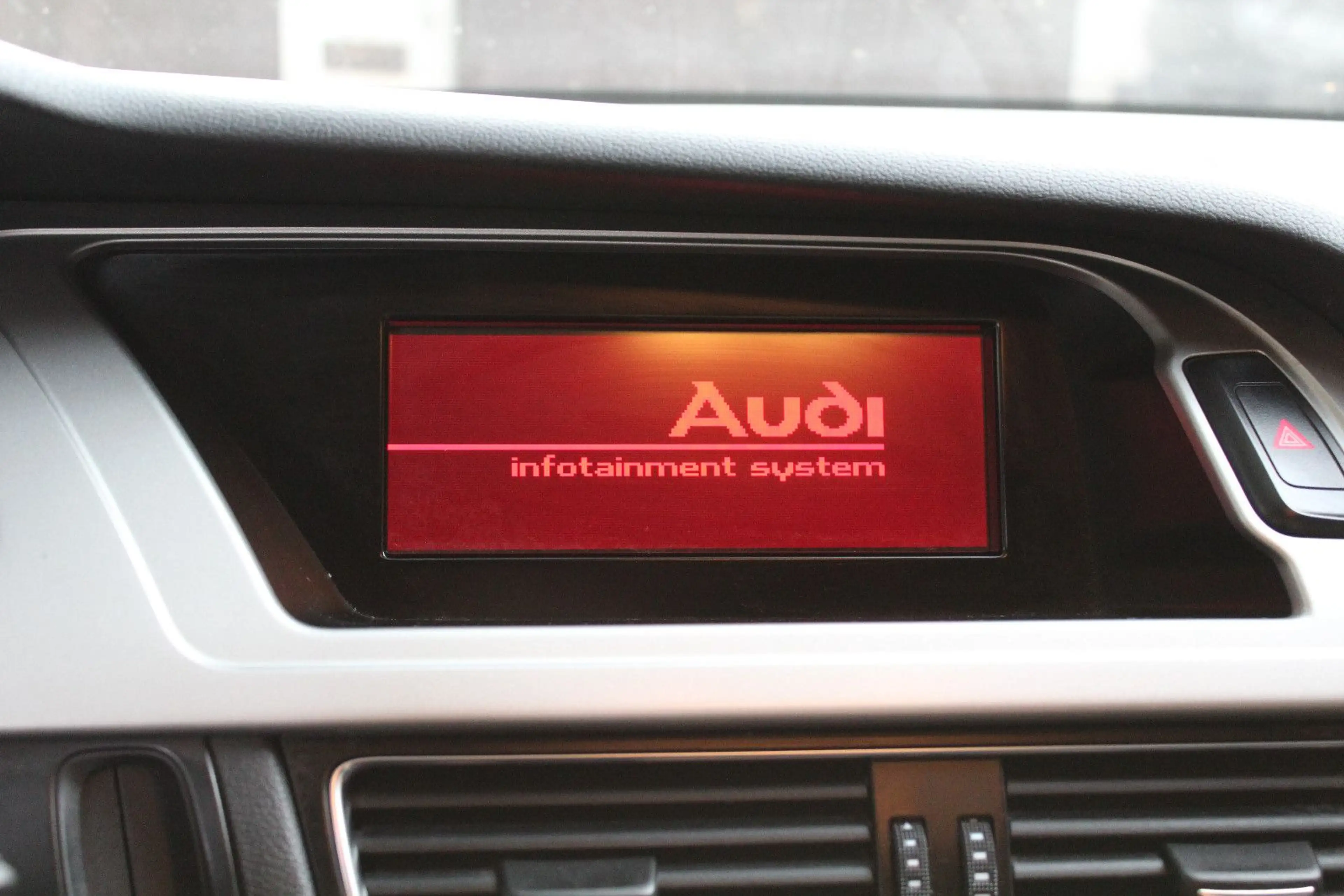 Audi A4 Avant Ambiente*TÜV NEU*Automatik — photo 14