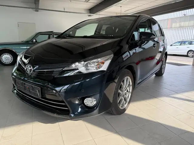 Toyota Verso Executive