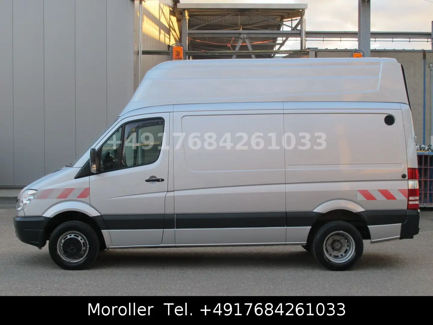 Mercedes-Benz Sprinter 518 CDI 3.0l V6 Kasten SUPER HOCH L2H3 Silber - 2