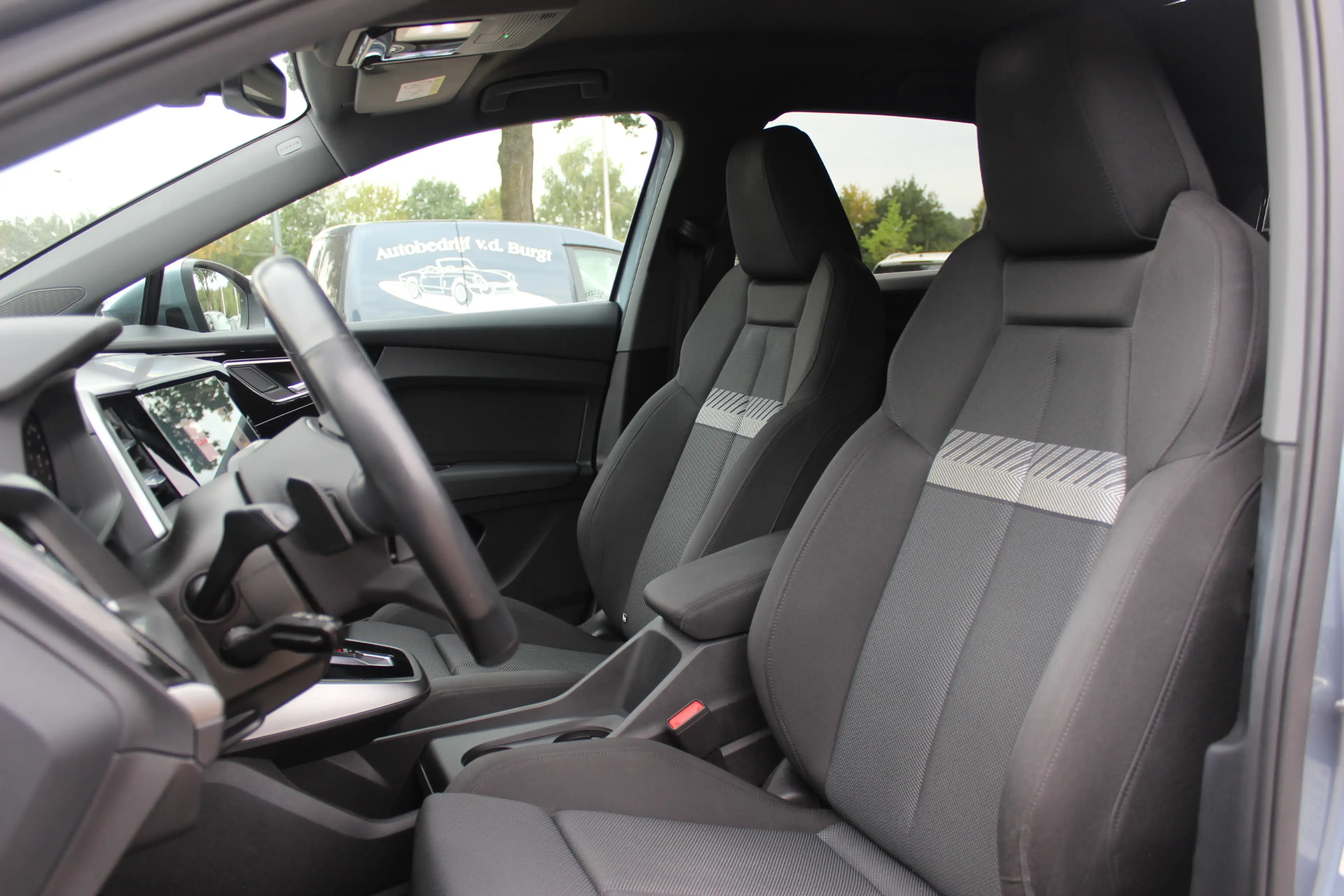 Audi Q4 e-tron 40 Advanced edition 77 kWh / SoH 92,1% / Trekhaak — photo 5