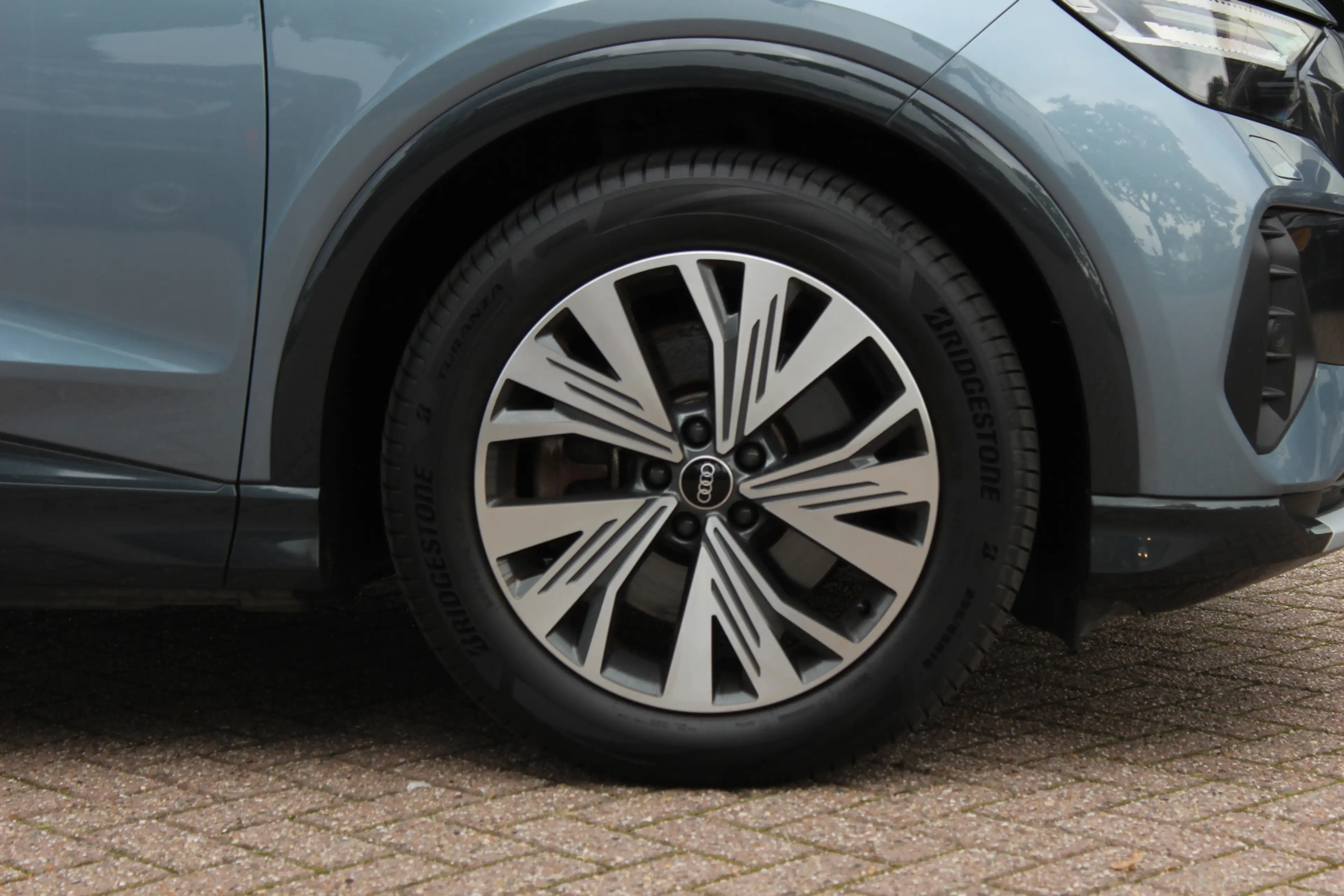 Audi Q4 e-tron 40 Advanced edition 77 kWh / SoH 92,1% / Trekhaak — photo 15