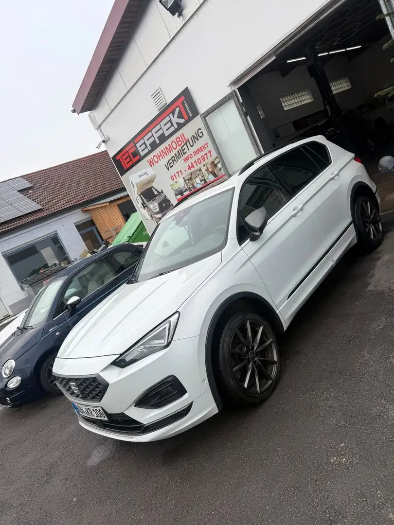 SEAT Tarraco FR 4Drive Pano/AHK Weiß - 1