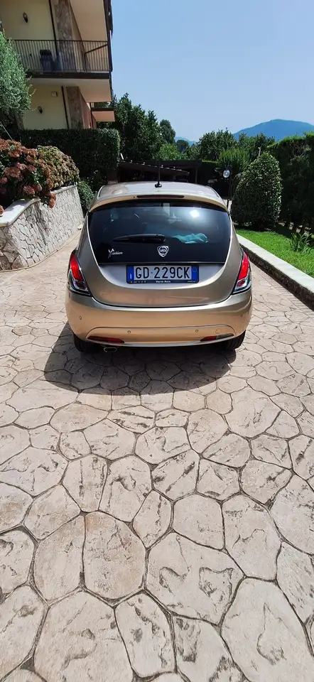 Lancia Ypsilon 2021