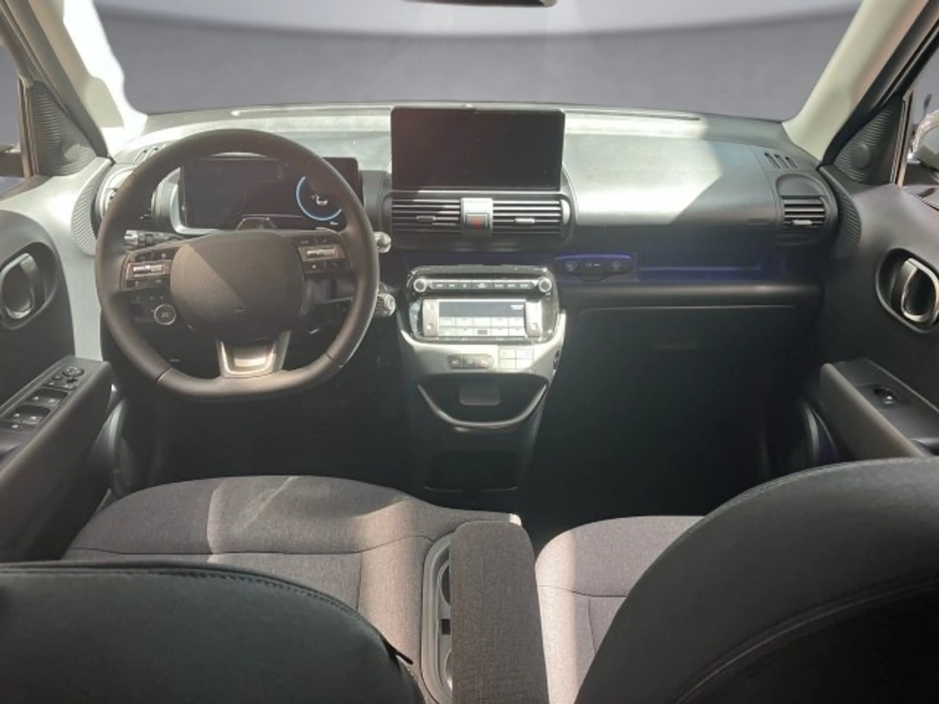 Hyundai Inster Trend Line 49kWh — photo 9