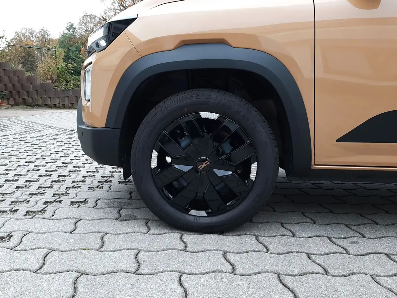 Dacia Spring Extreme Electric 65 (48kW) 6