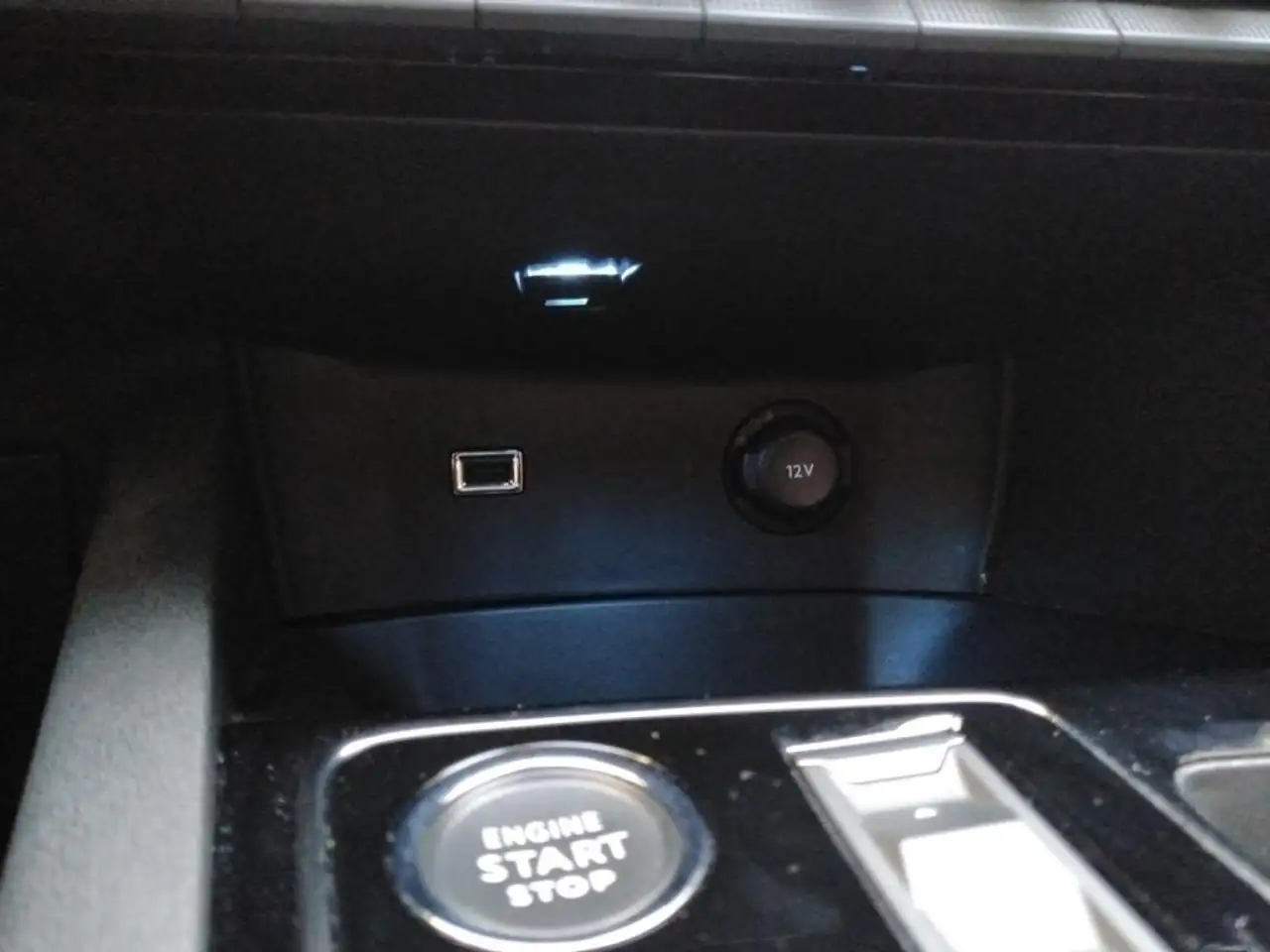 Peugeot 3008 3008 — photo 36