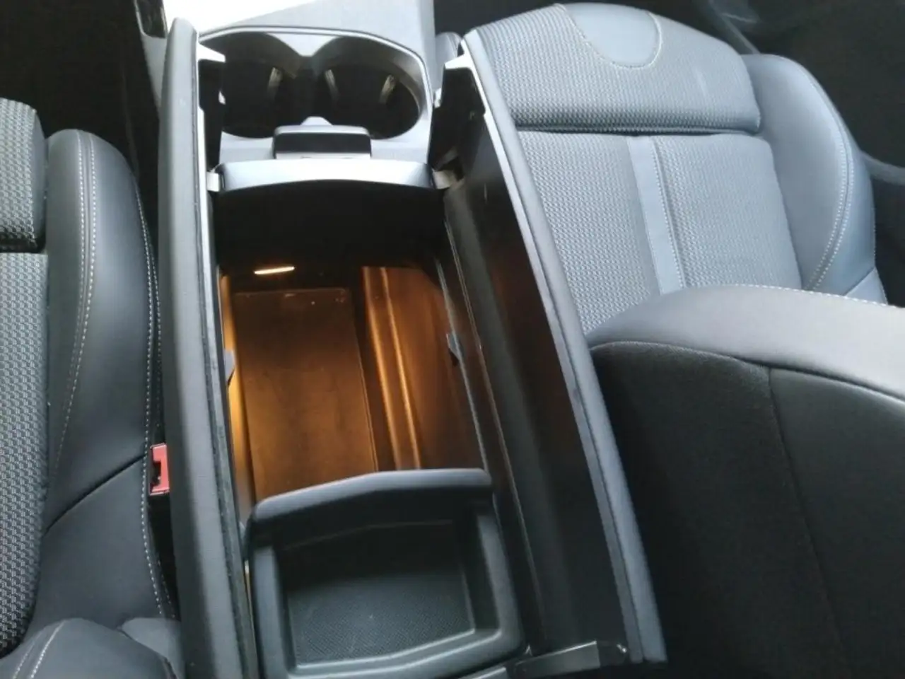 Peugeot 3008 3008 — photo 37