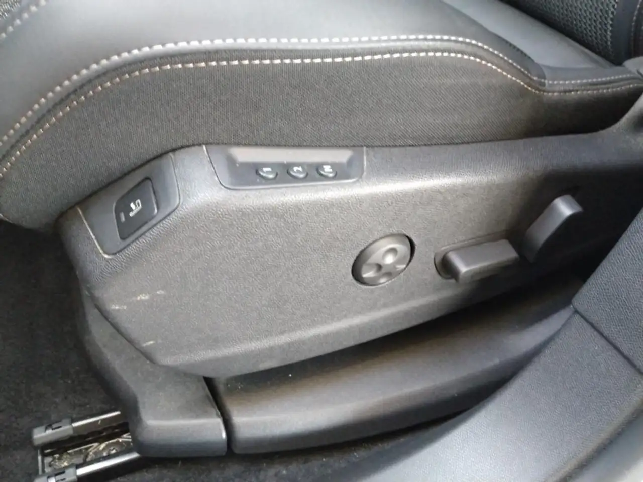 Peugeot 3008 3008 — photo 32