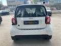 smart forTwo EQ Passion Weiß - thumbnail 5