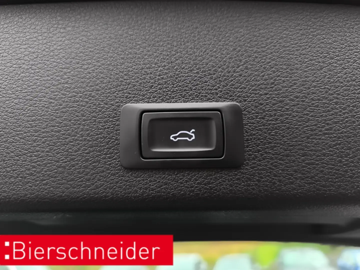 Audi e-tron 50 quattro NAVI LUFTFEDERUNG PDC SITZH Schwarz - 1