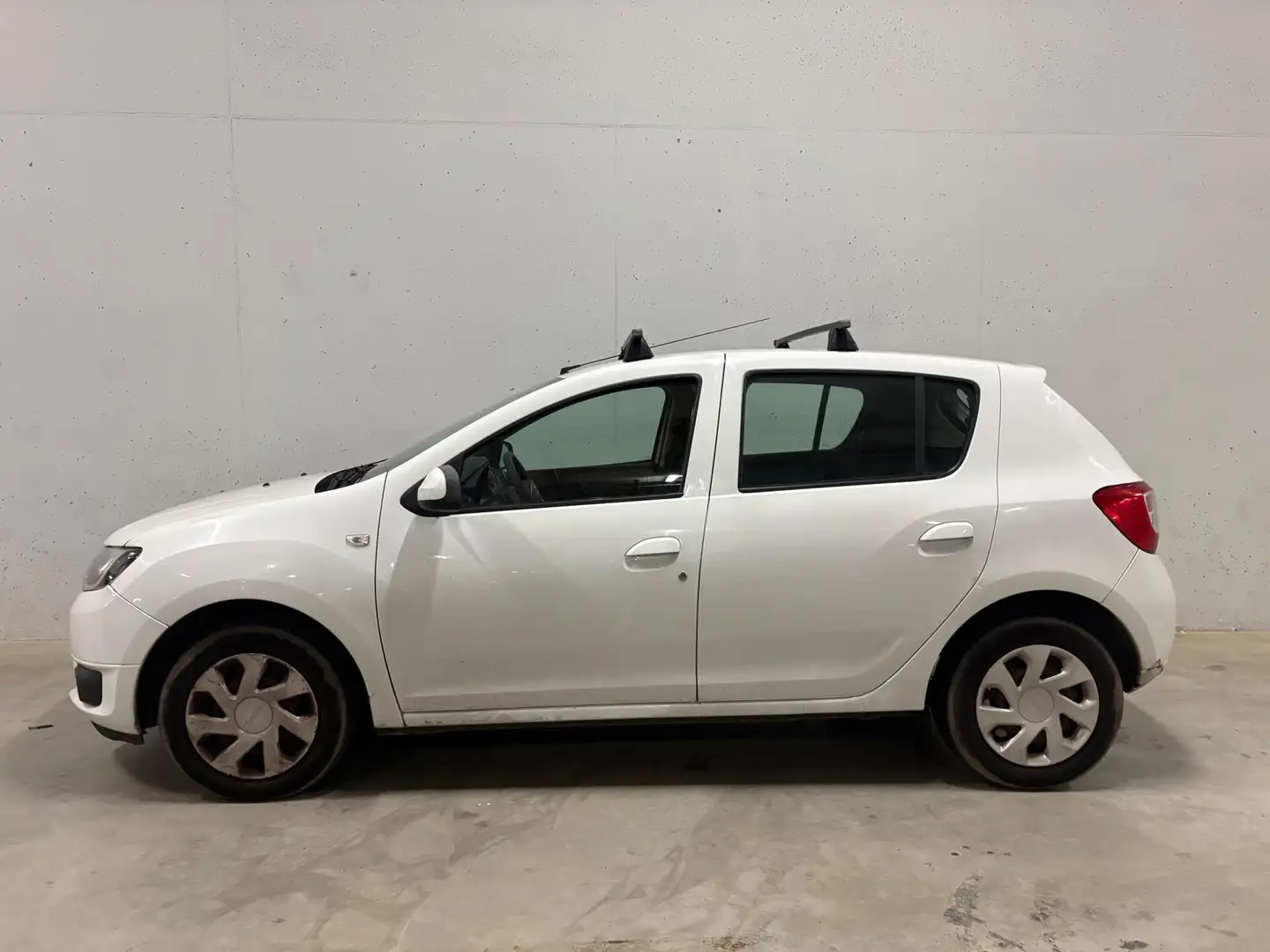 Dacia Sandero 0.9 TCe Lauréate 5drs. Airco Trekhaak APK Blanc - 2