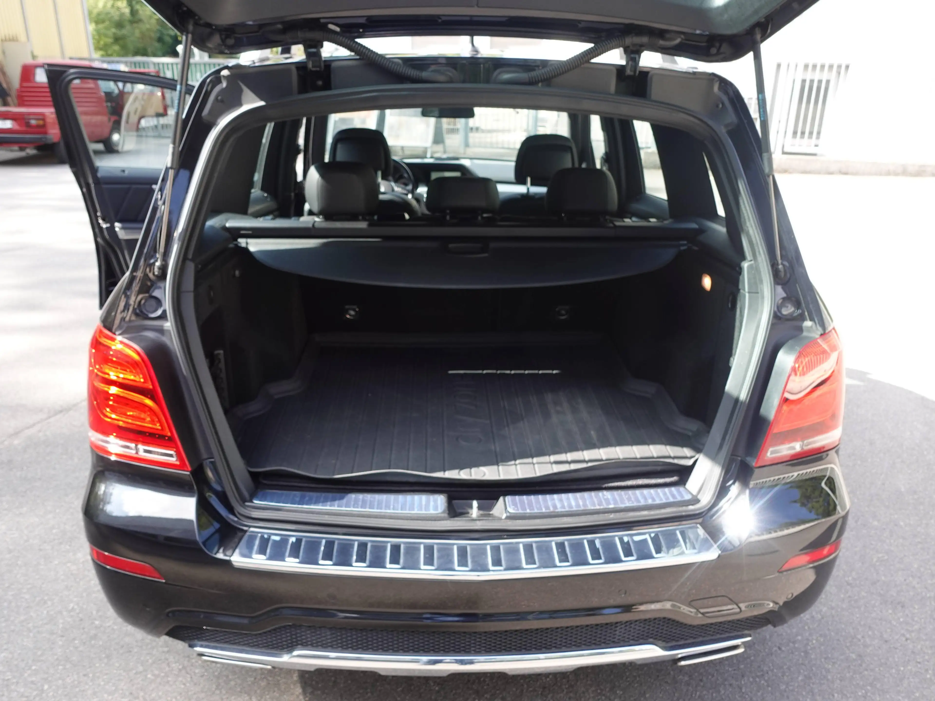 Mercedes-Benz GLK 350 GLK 350 4Matic AMG Sportpaket Comand 360° Kamera PTS — photo 13