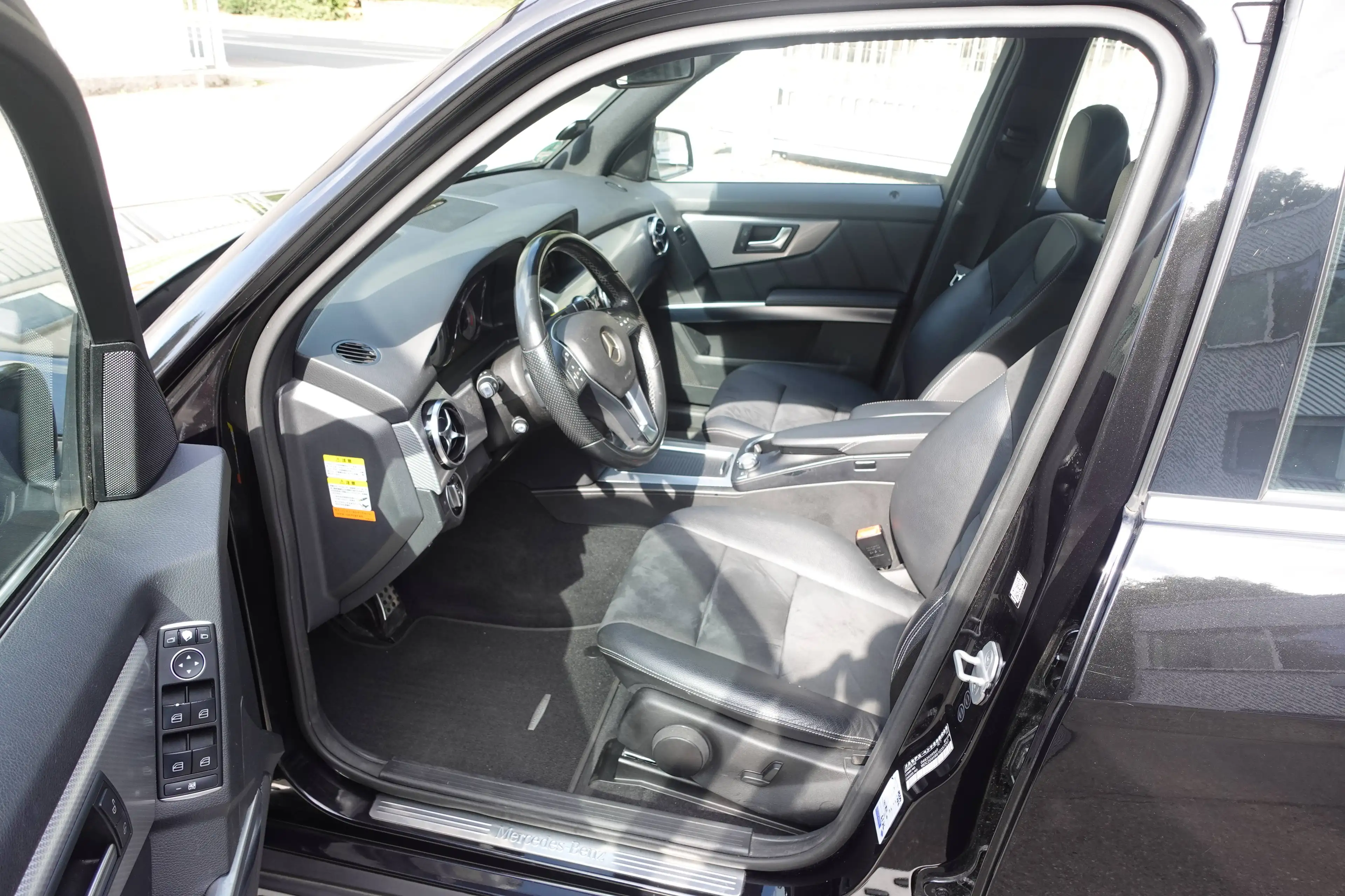 Mercedes-Benz GLK 350 GLK 350 4Matic AMG Sportpaket Comand 360° Kamera PTS — photo 7