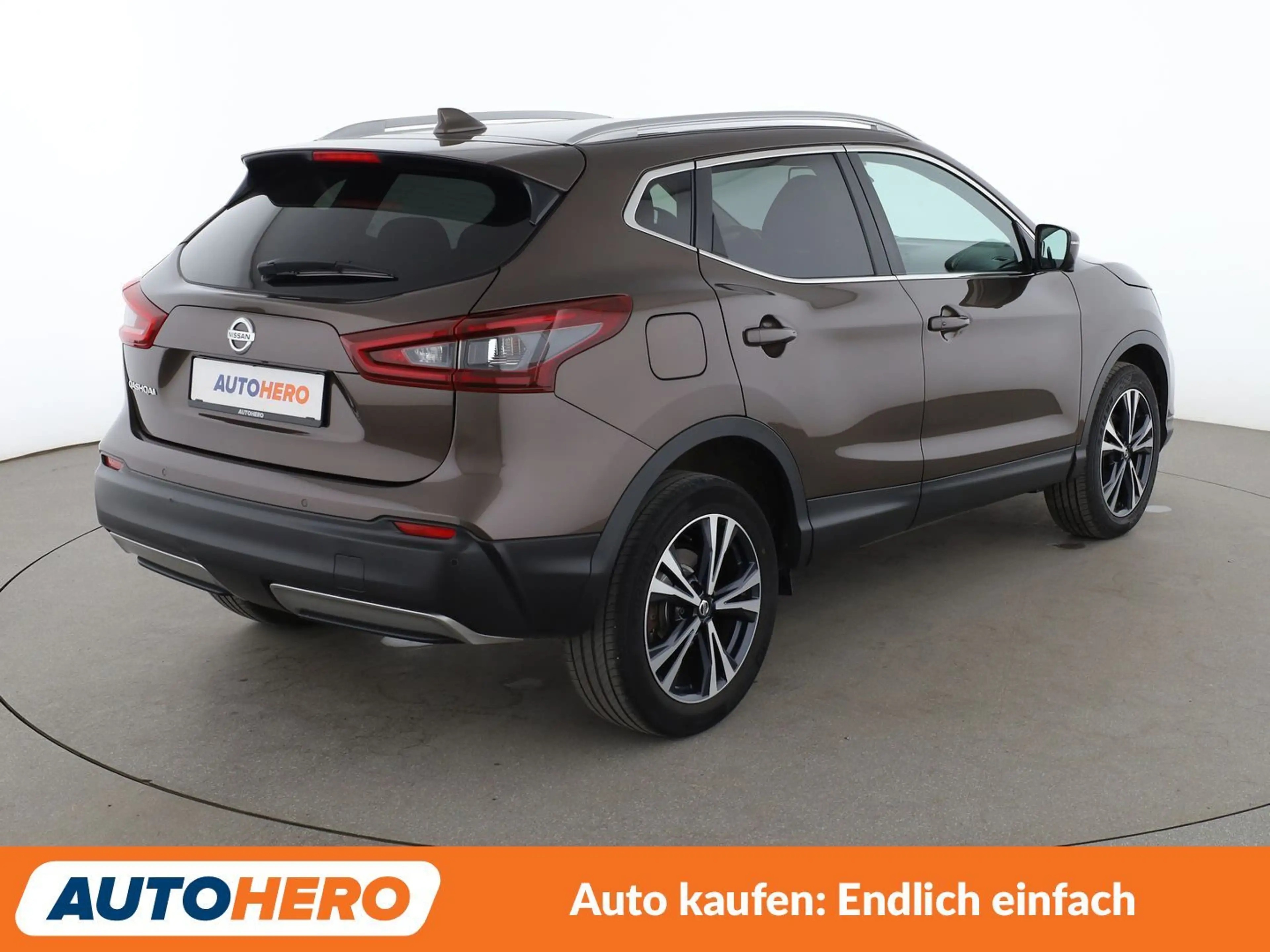 Nissan Qashqai 1.3 DIG-T Zama Aut.*NAVI*TEMPO*CAM*PDC*SHZ* — photo 6