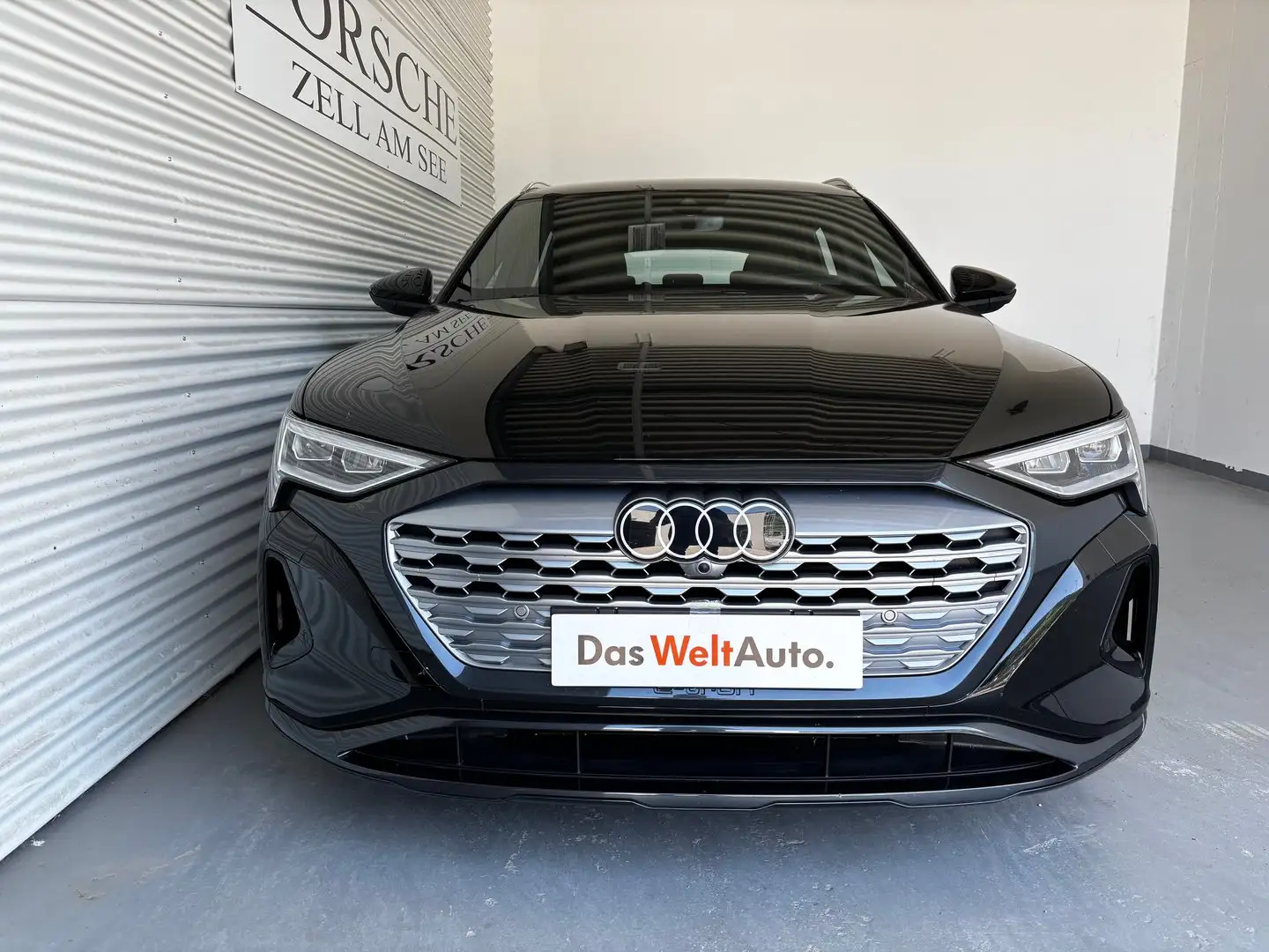 Audi Q8 50 e-tron quattro advanced Schwarz - 2