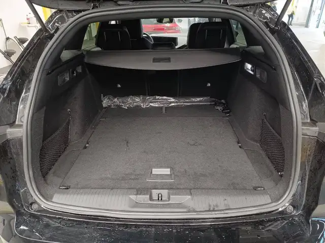 Opel Astra view 14