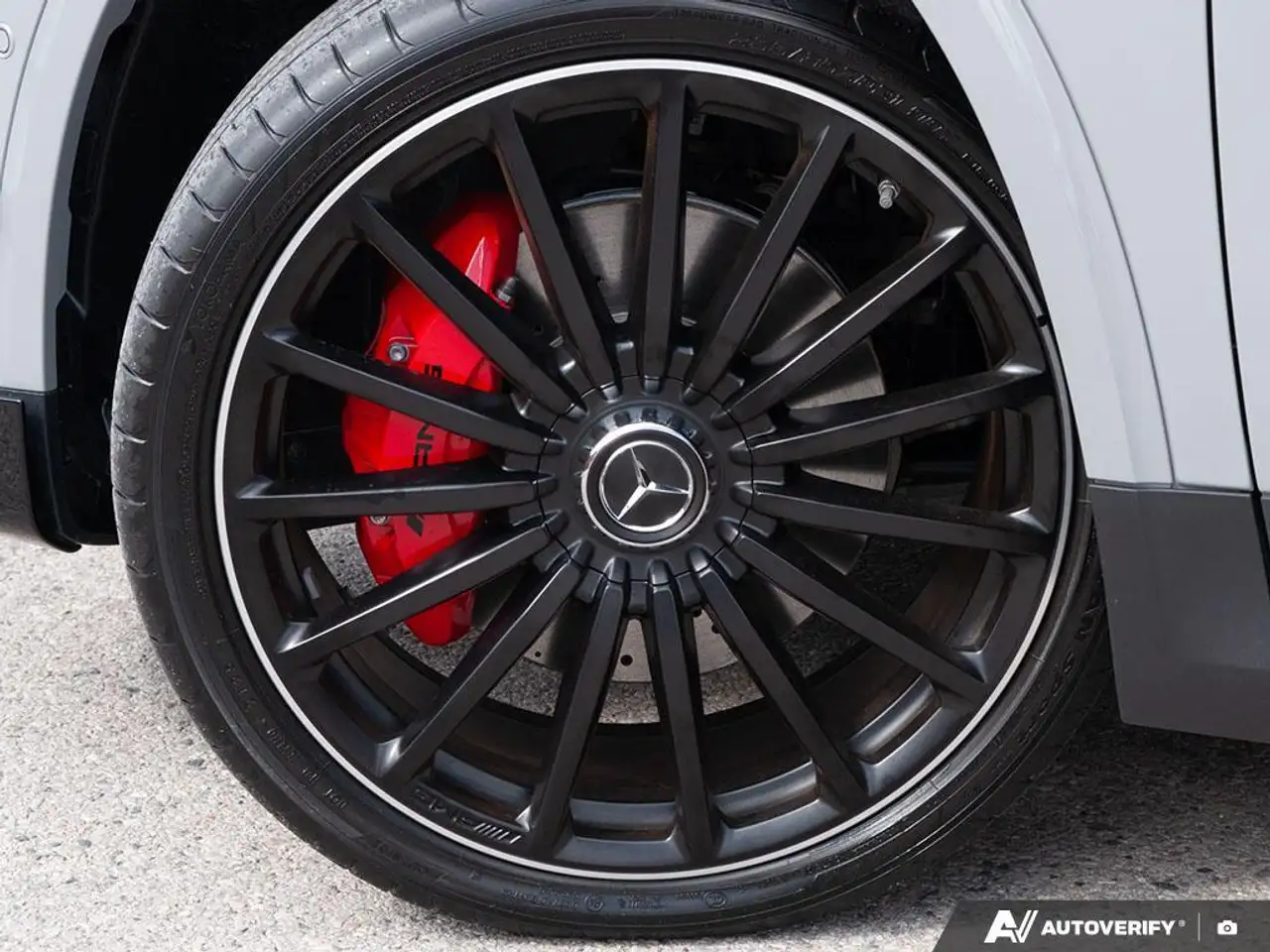 Mercedes-Benz GLA снимка Mercedes-Benz GLA