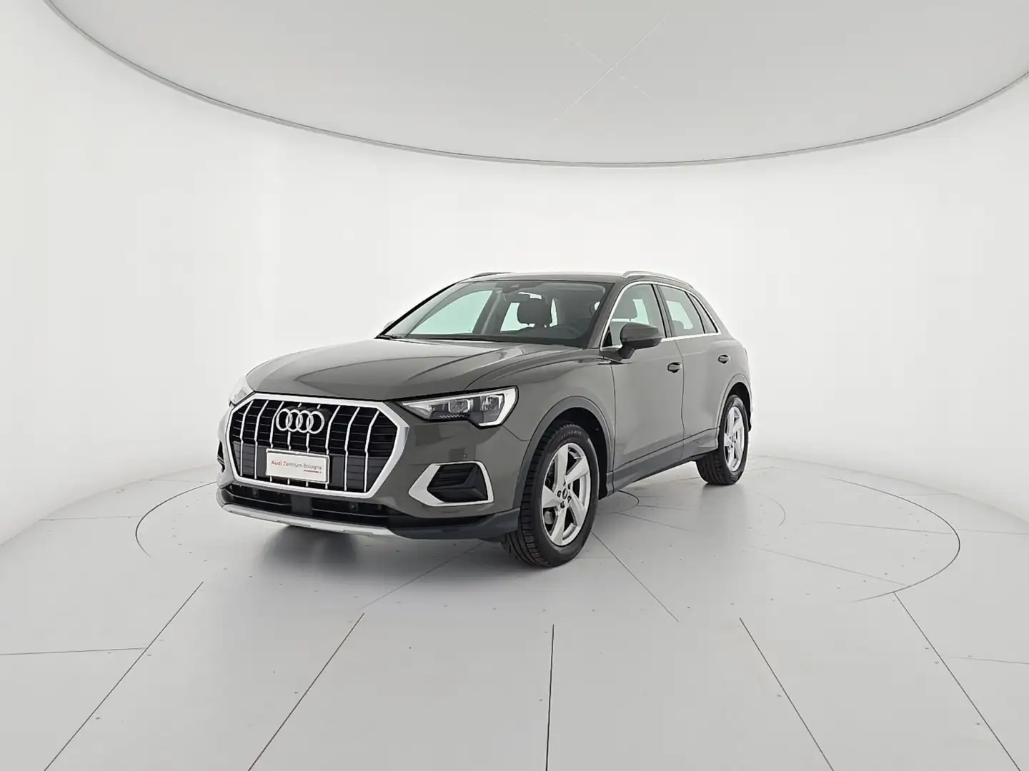 Audi Q3 35 TFSI S Tronic Business Advanced Grigio - 1