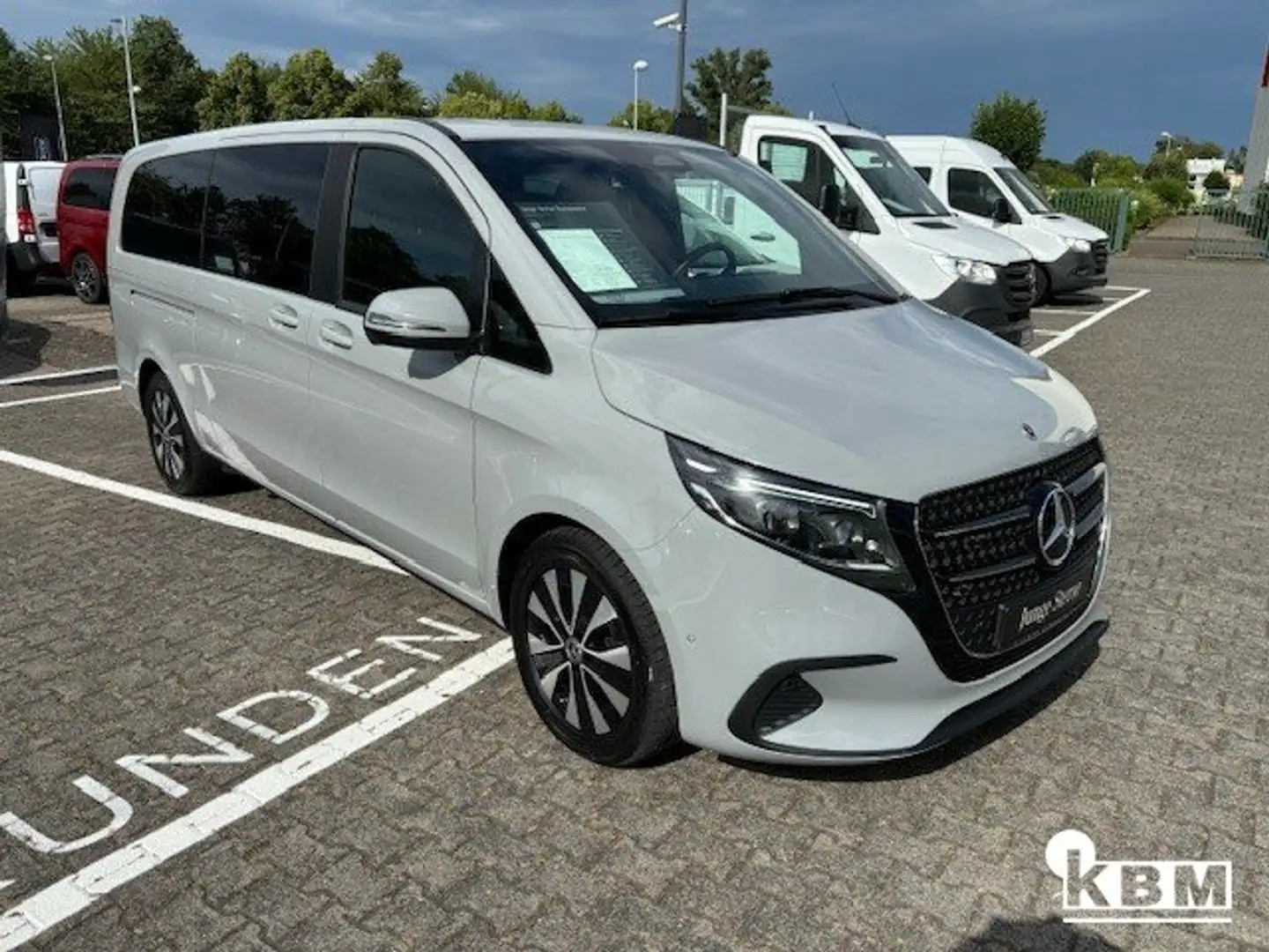 Mercedes-Benz V 220 V 220 d STYLE Extralang Navi*Burmester*Kamera Grau - 2