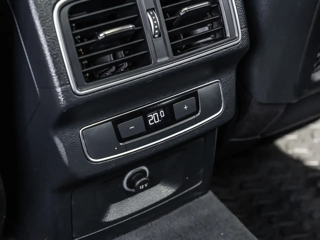 Audi Q5 снимка Audi Q5