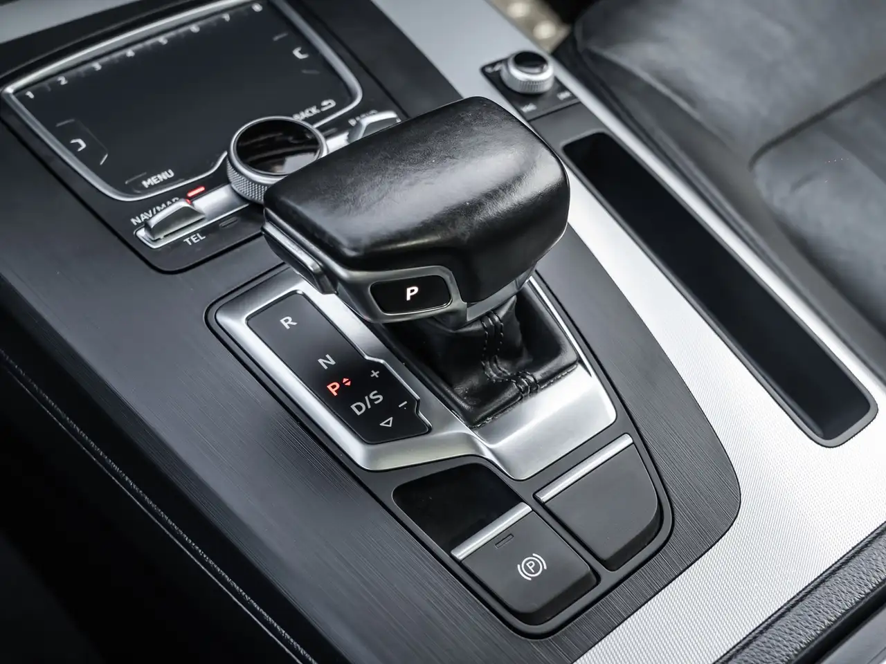 Audi Q5 снимка Audi Q5