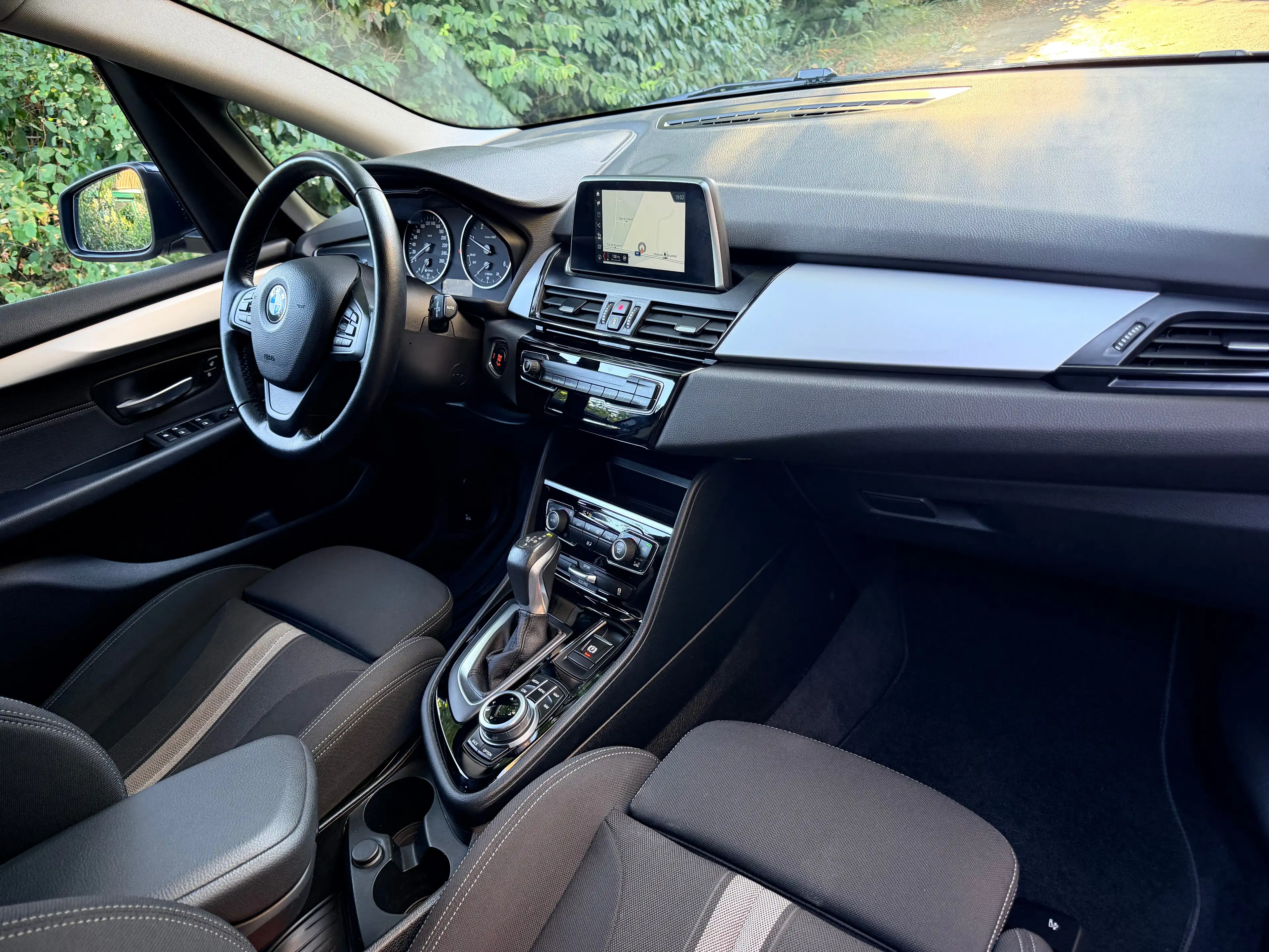 BMW 216 dA Active Tourer // AUTOMATIQUE // JOY Edition - Sg Sport // ETAT IMPECCABLE — photo 15
