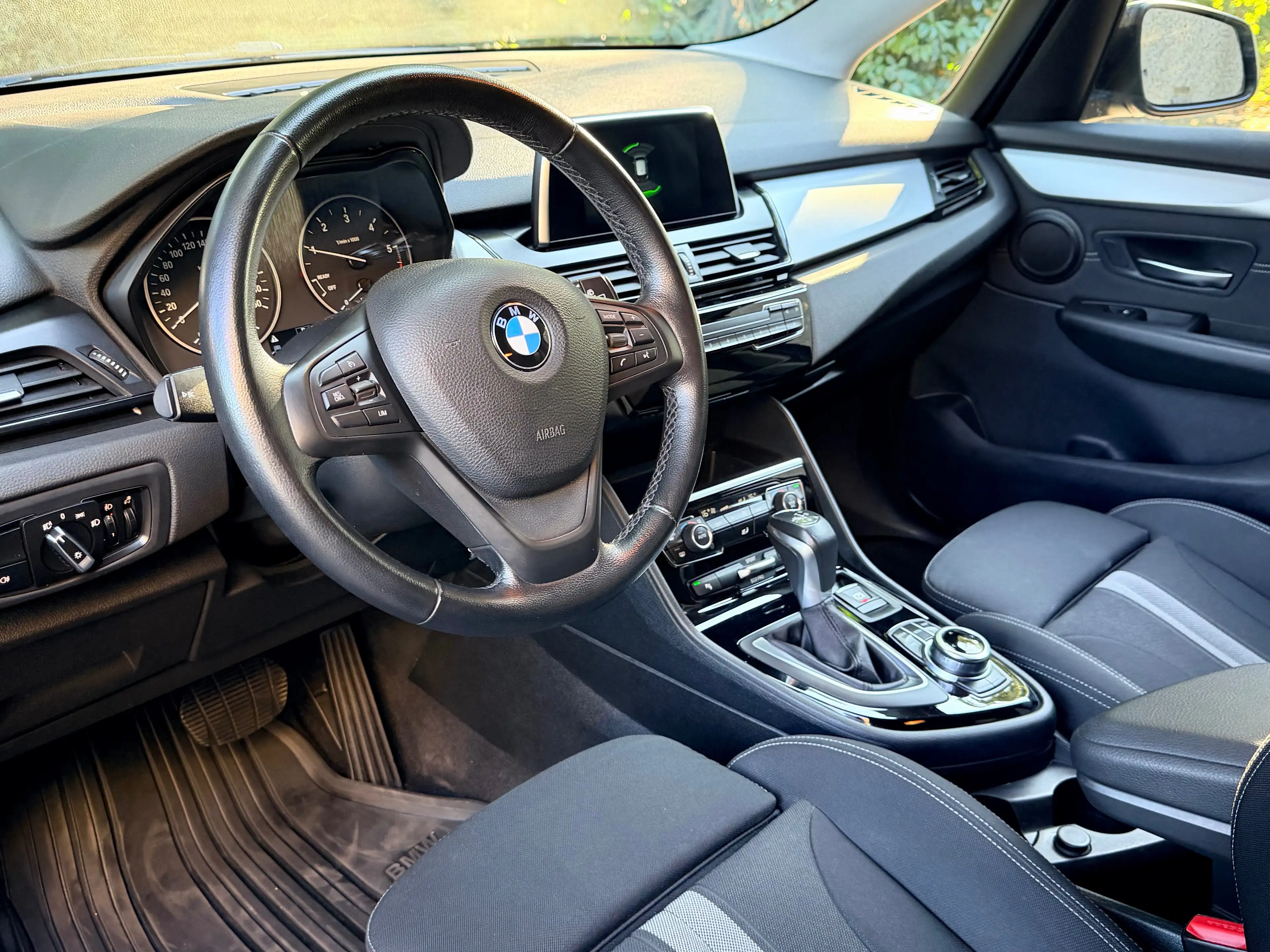BMW 216 dA Active Tourer // AUTOMATIQUE // JOY Edition - Sg Sport // ETAT IMPECCABLE — photo 11