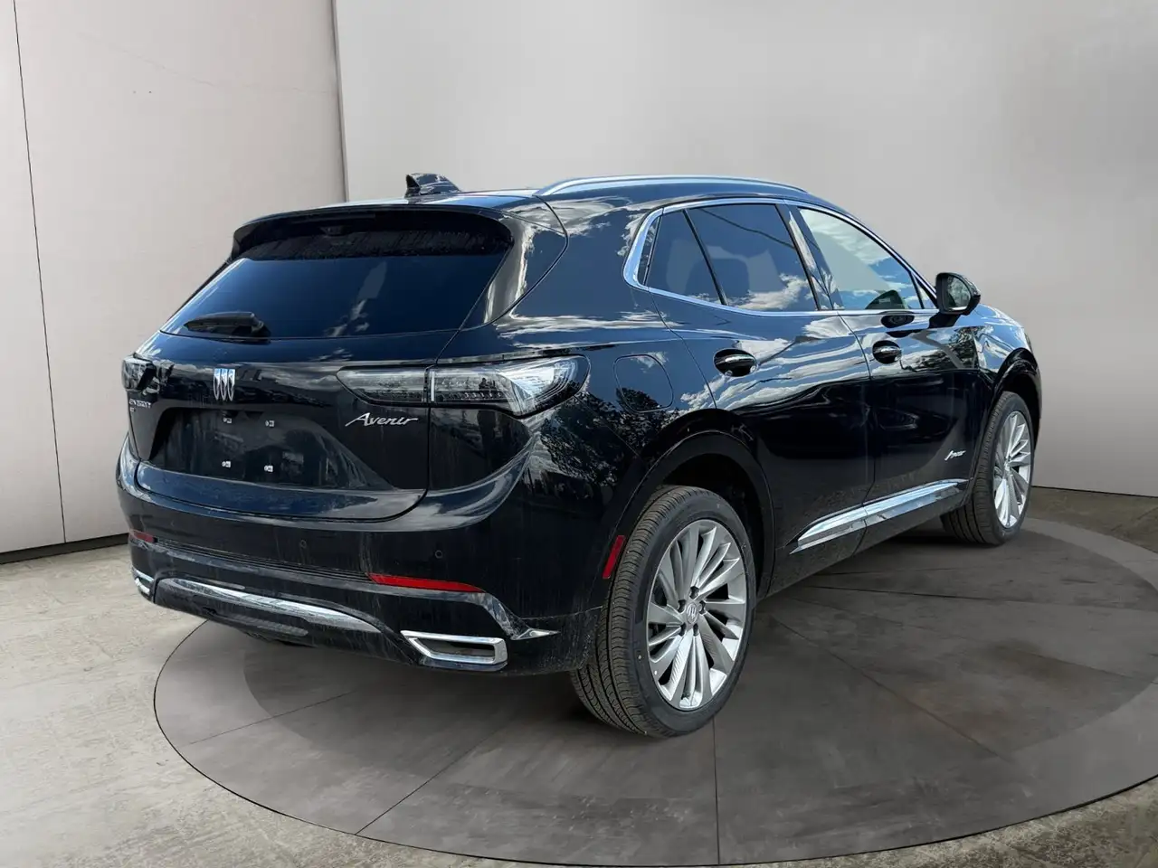 Buick Envision photo Buick Envision