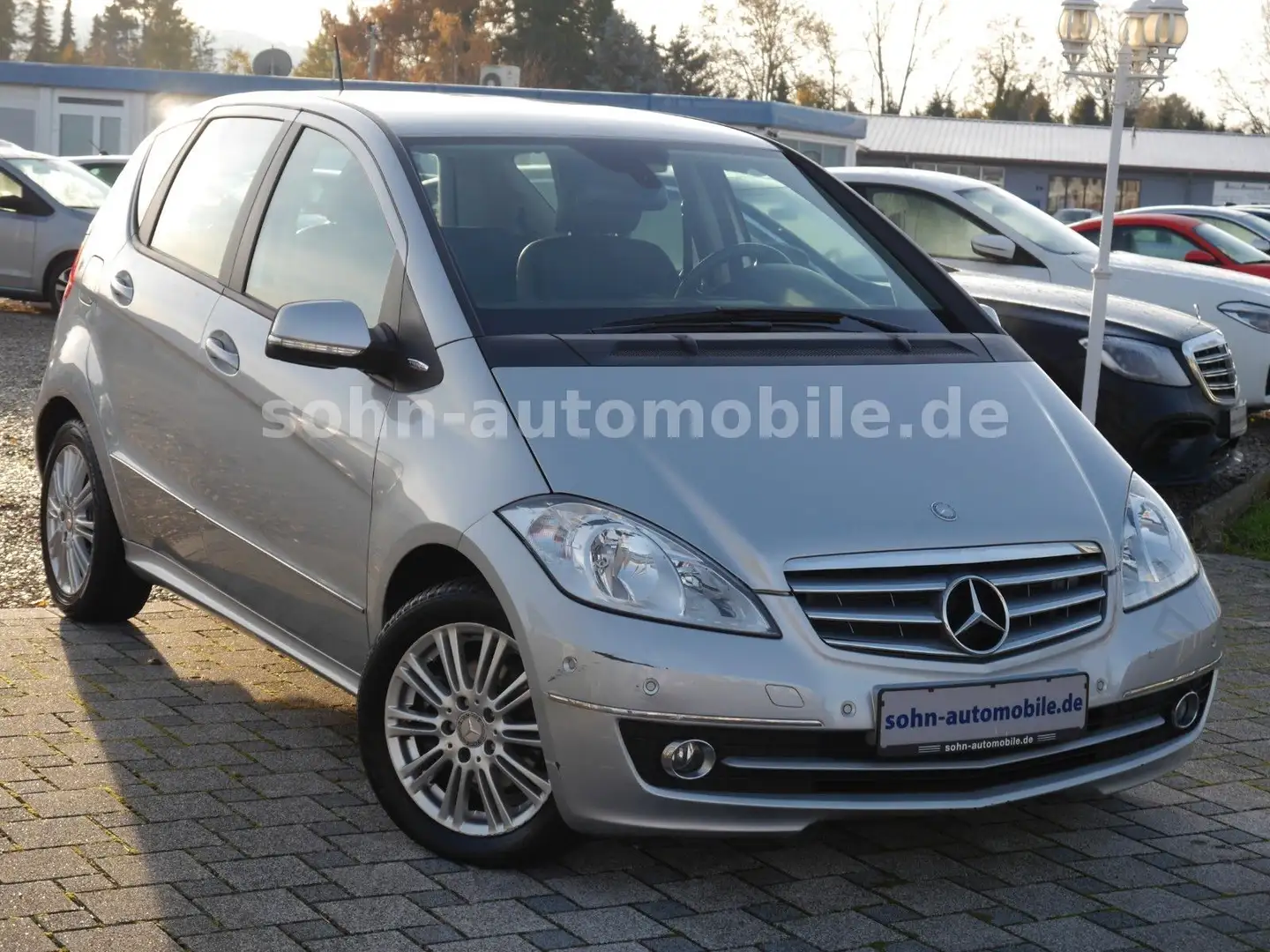 Mercedes-Benz A 180 AUTOMATIK/nur 43.000km/Leder/Sitzhzg/Tempo Zilver - 2