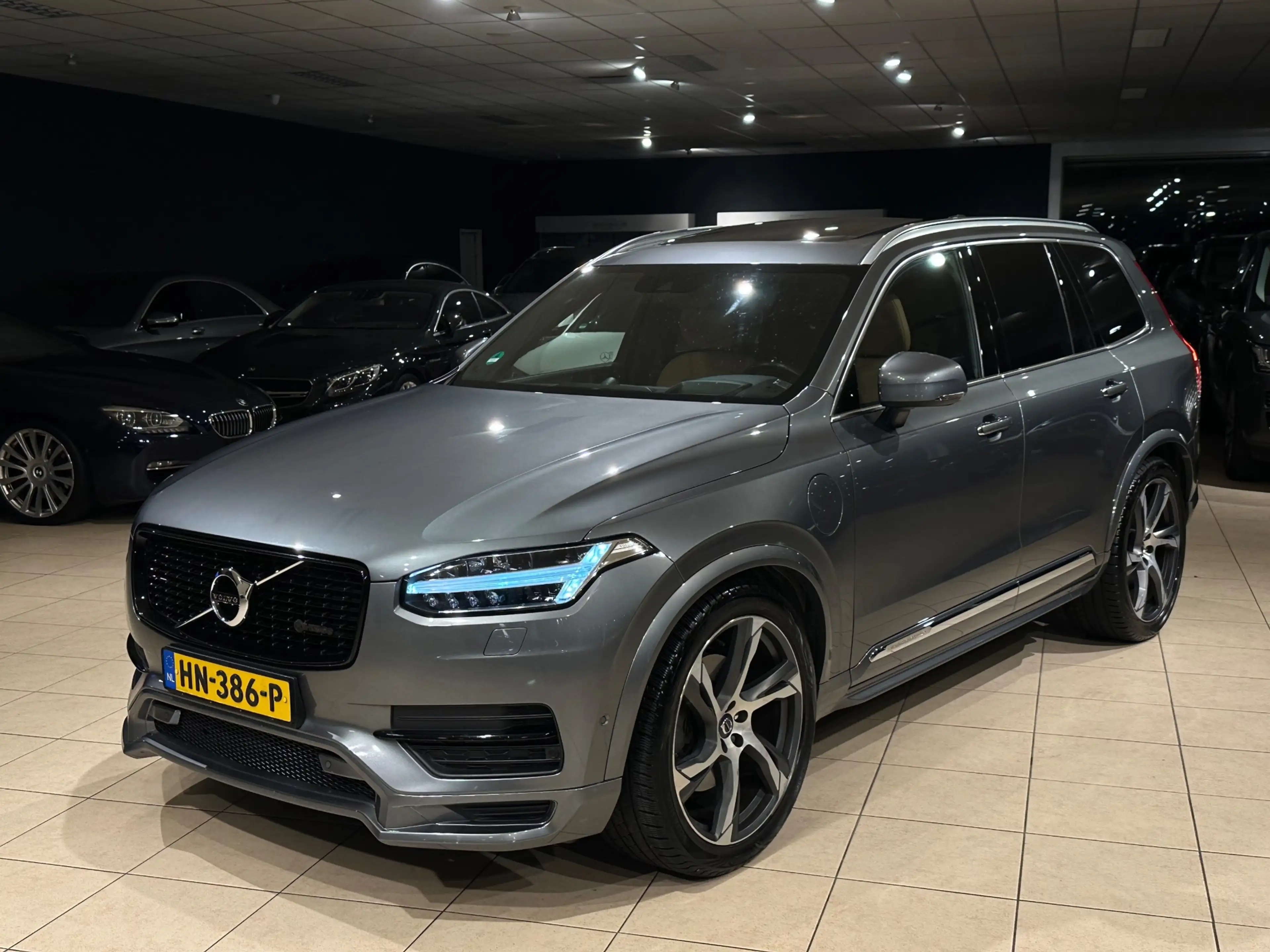 Volvo XC90 2.0 T8 AWD R-DESIGN|BTW|NAP|7P.|TREKHAAK|BOMVOLL! — photo 2
