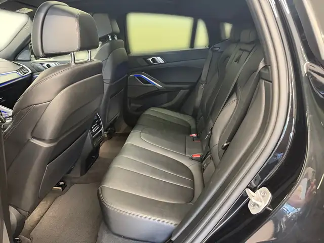 BMW X6 view 7