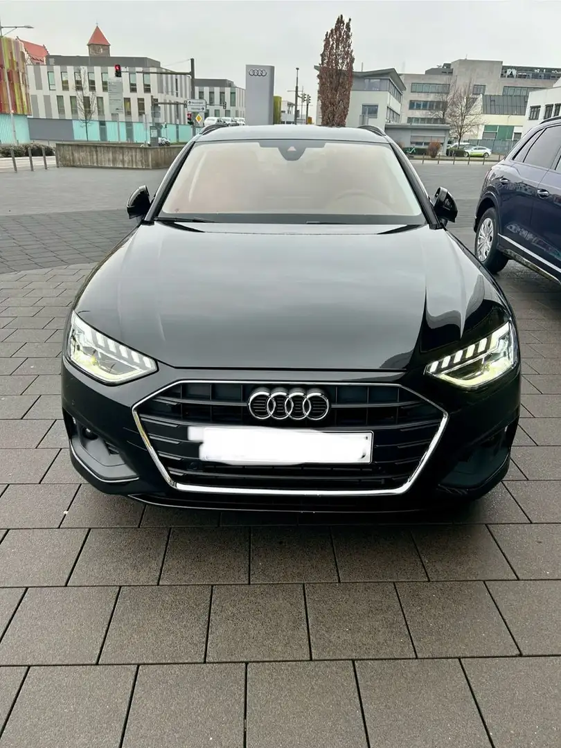 Audi A4 Avant 40 TFSI S-Tronic Noir - 1