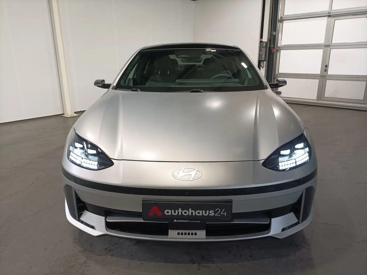 Hyundai IONIQ 6 Uniq  LED|Leder|360°|Sitzheiz. Gold - 2