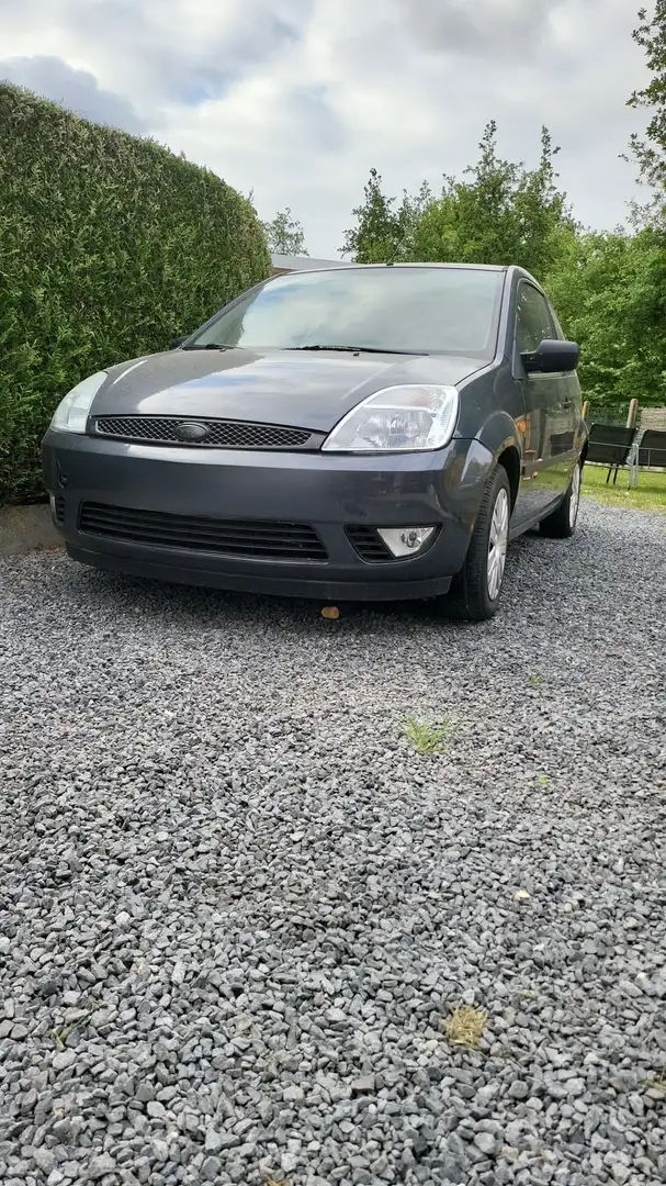 Ford Fiesta 1.4 Ghia - 2