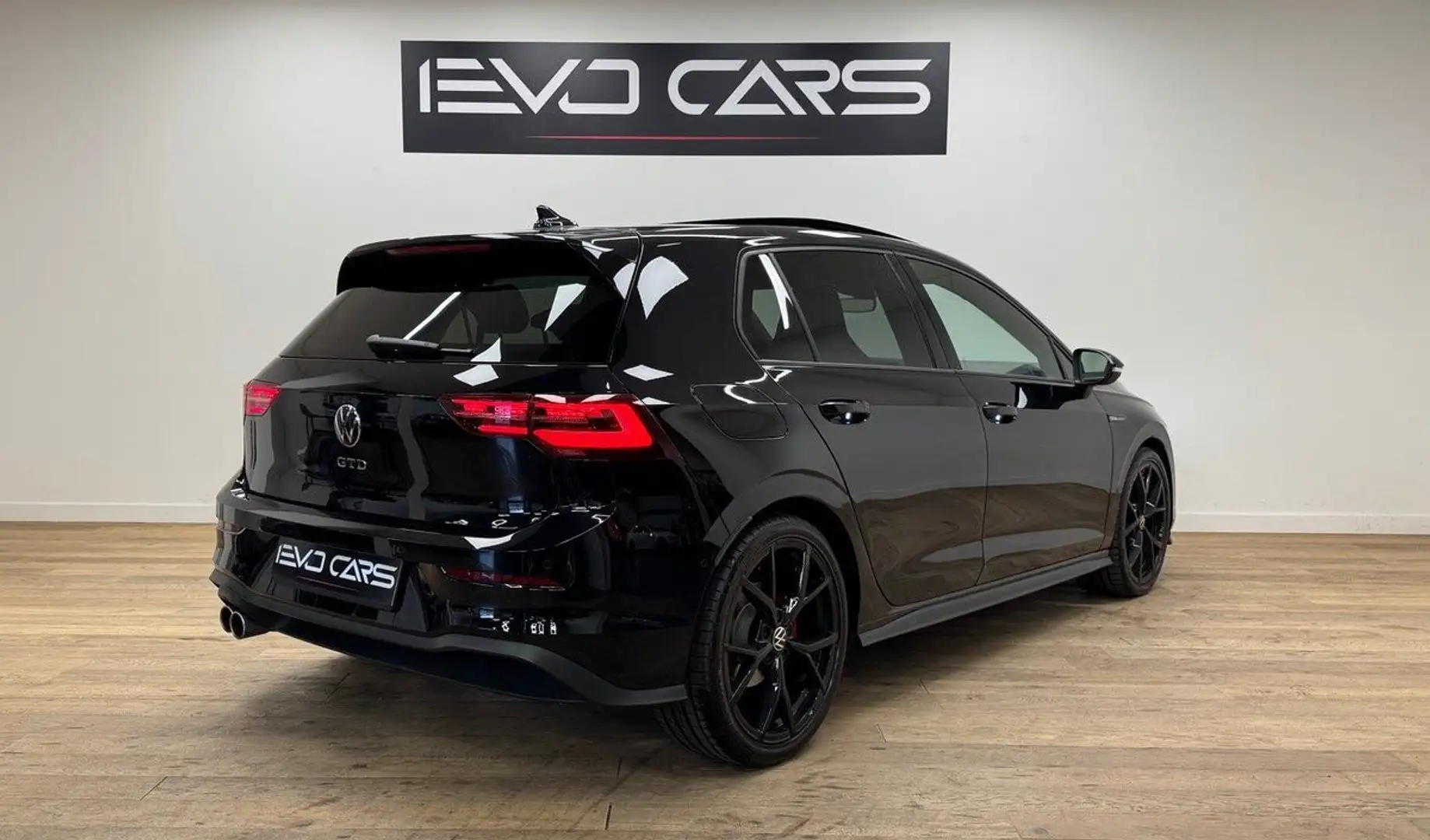 Volkswagen Golf GTD 2.0 200 ch / Caméra / Matrix / TO / Harman Kar Noir - 2